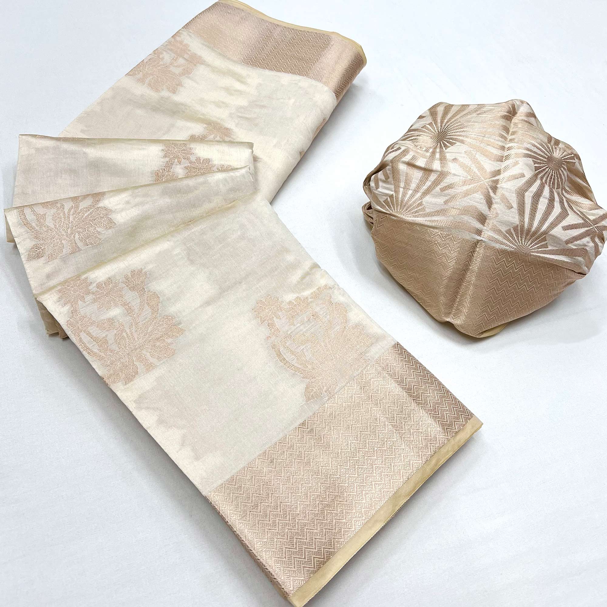 Off White Off White Floral Woven Raw Silk Saree