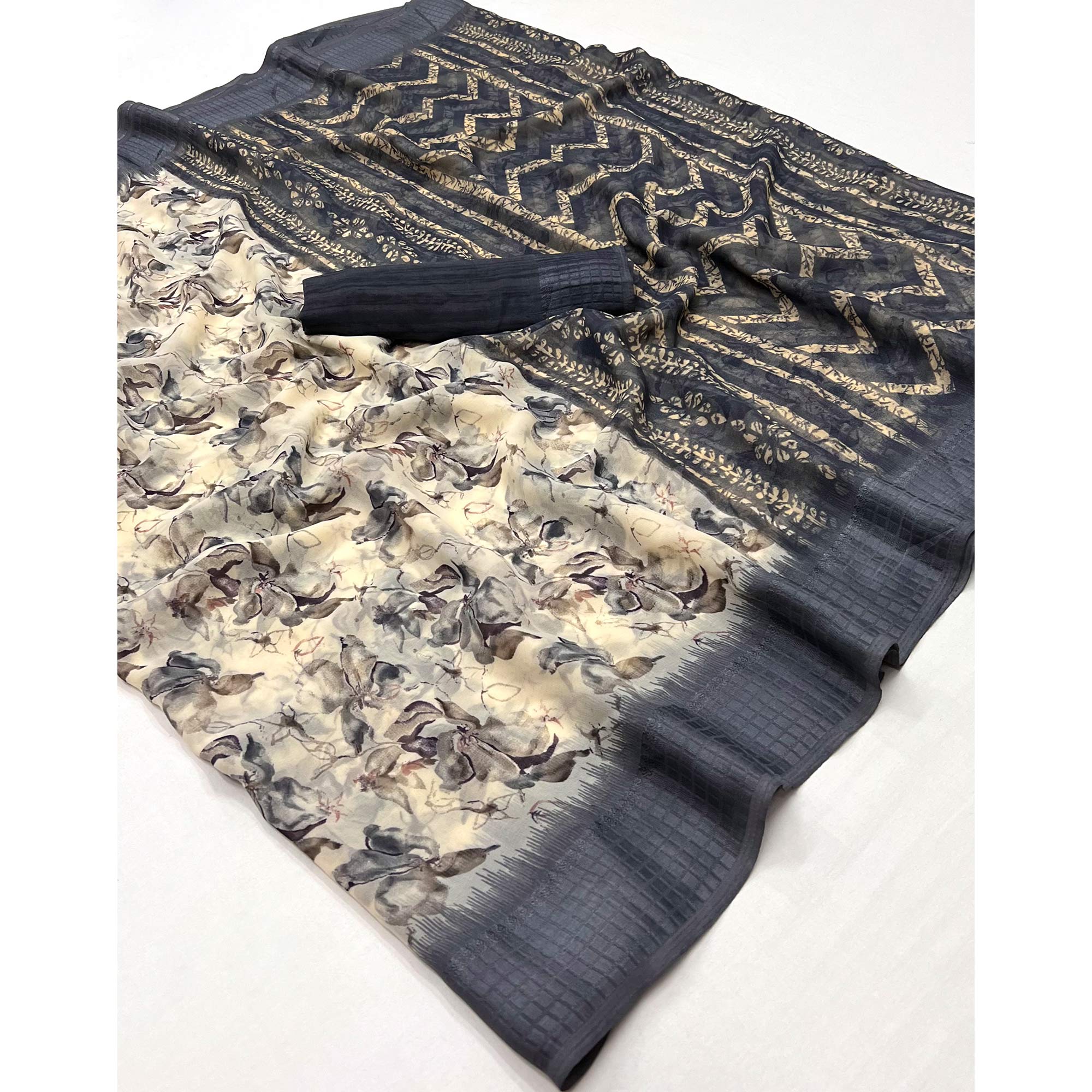 Grey Floral Printed Georgette Saree