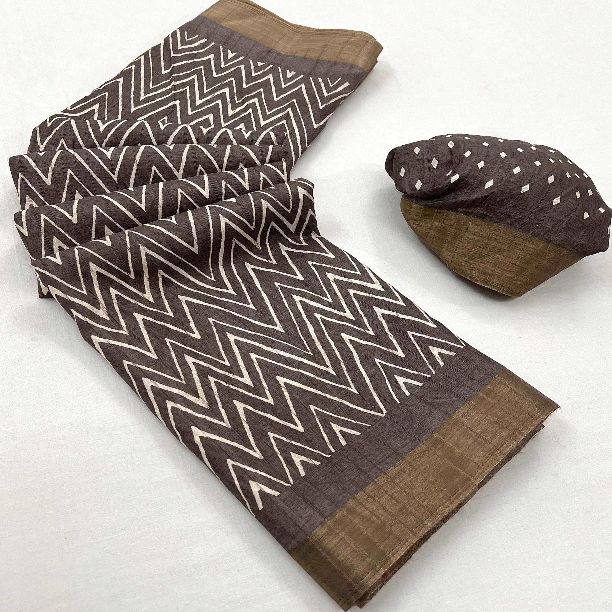 Brown Printed Cotton Blend Saree With Woven Border