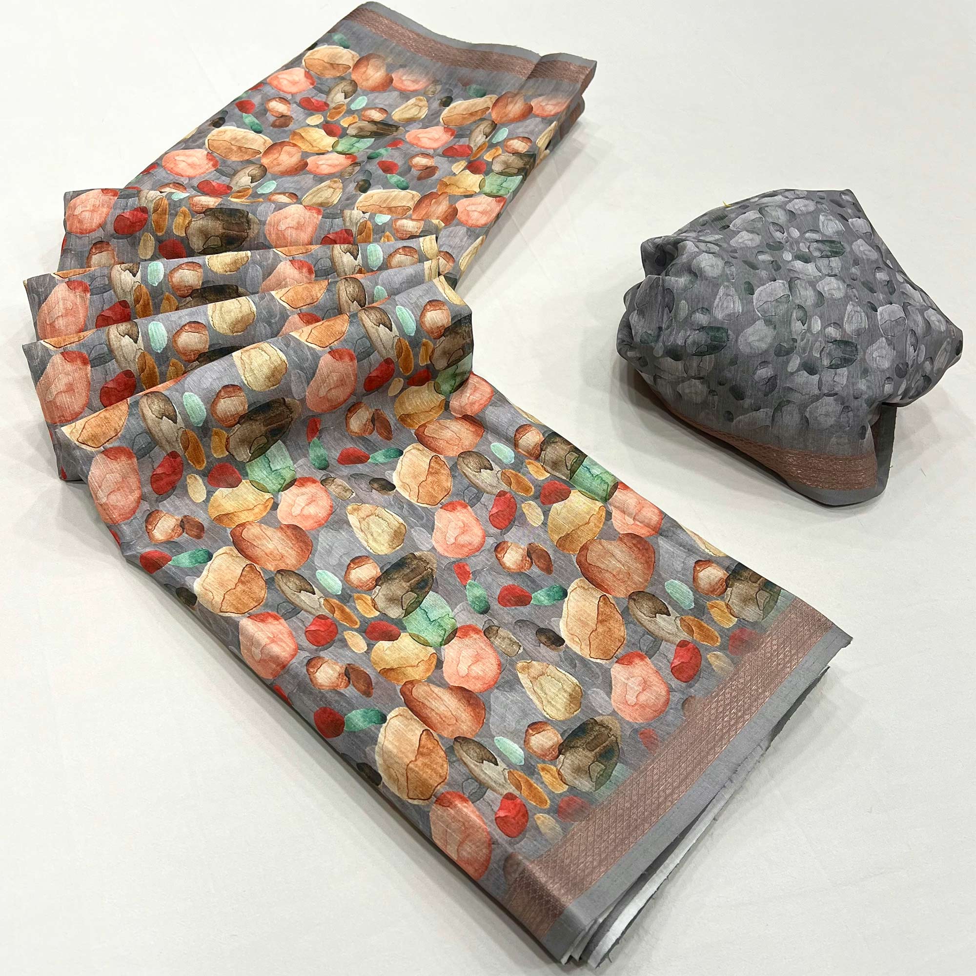 Grey Digital Printed Cotton Blend Saree With Woven Border