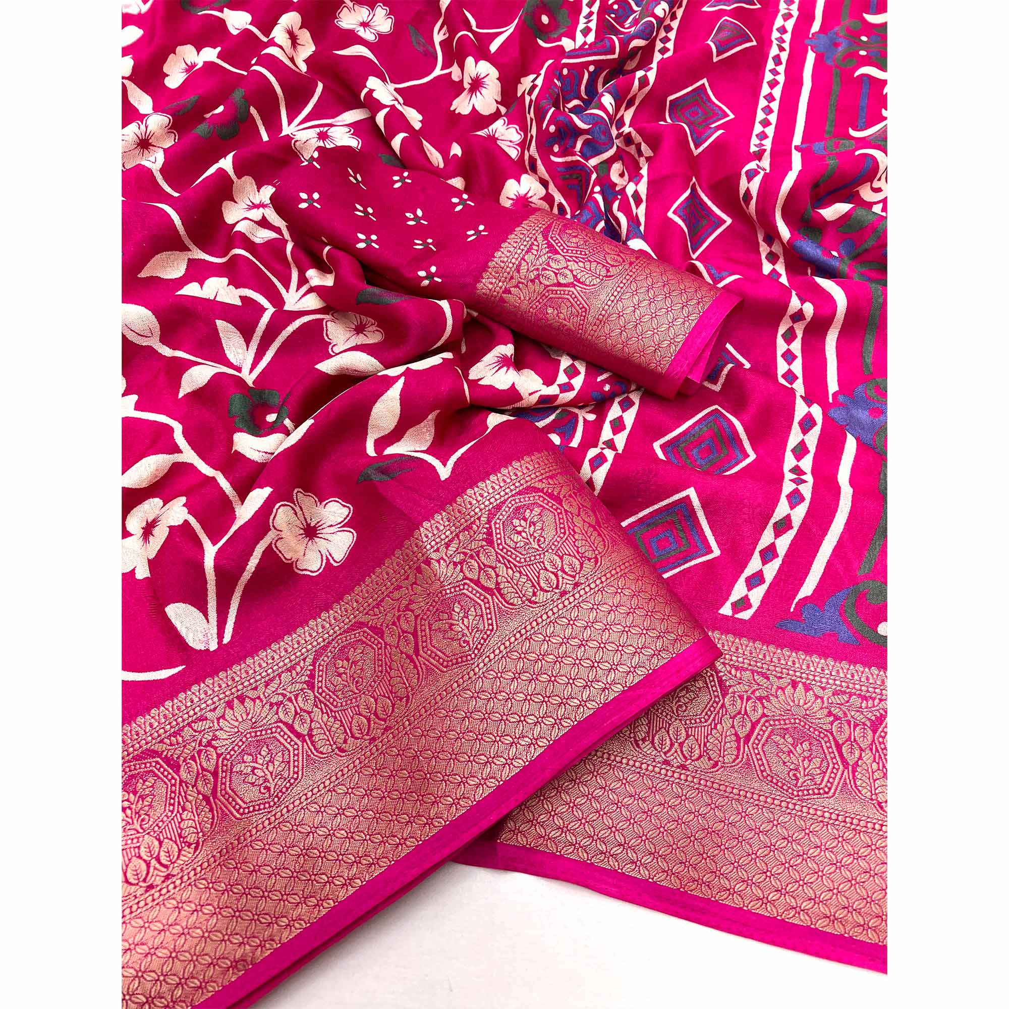 Pink Floral Printed Georgette Saree With Woven Border