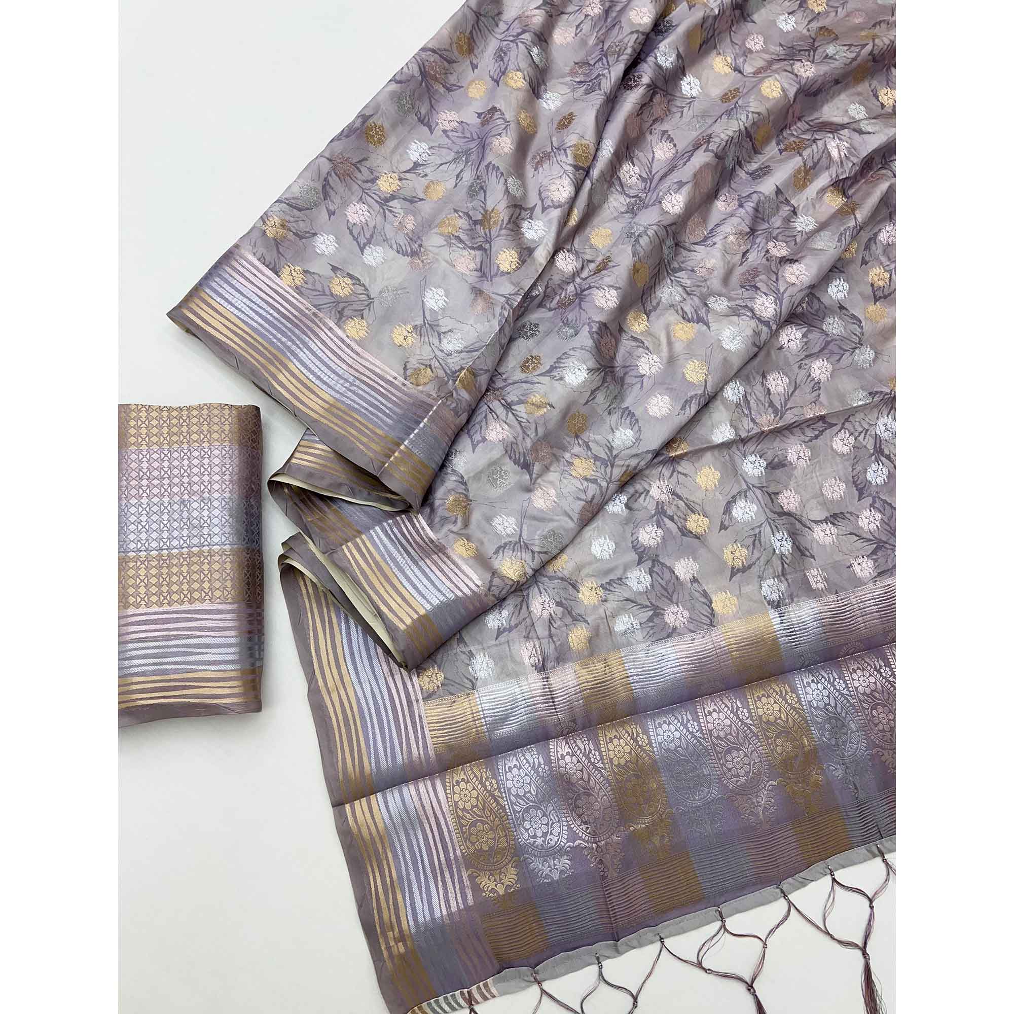 Lavender Floral Motif Weaving & Artistic Digital Printed Silk Blend Saree With Tassel Pallu
