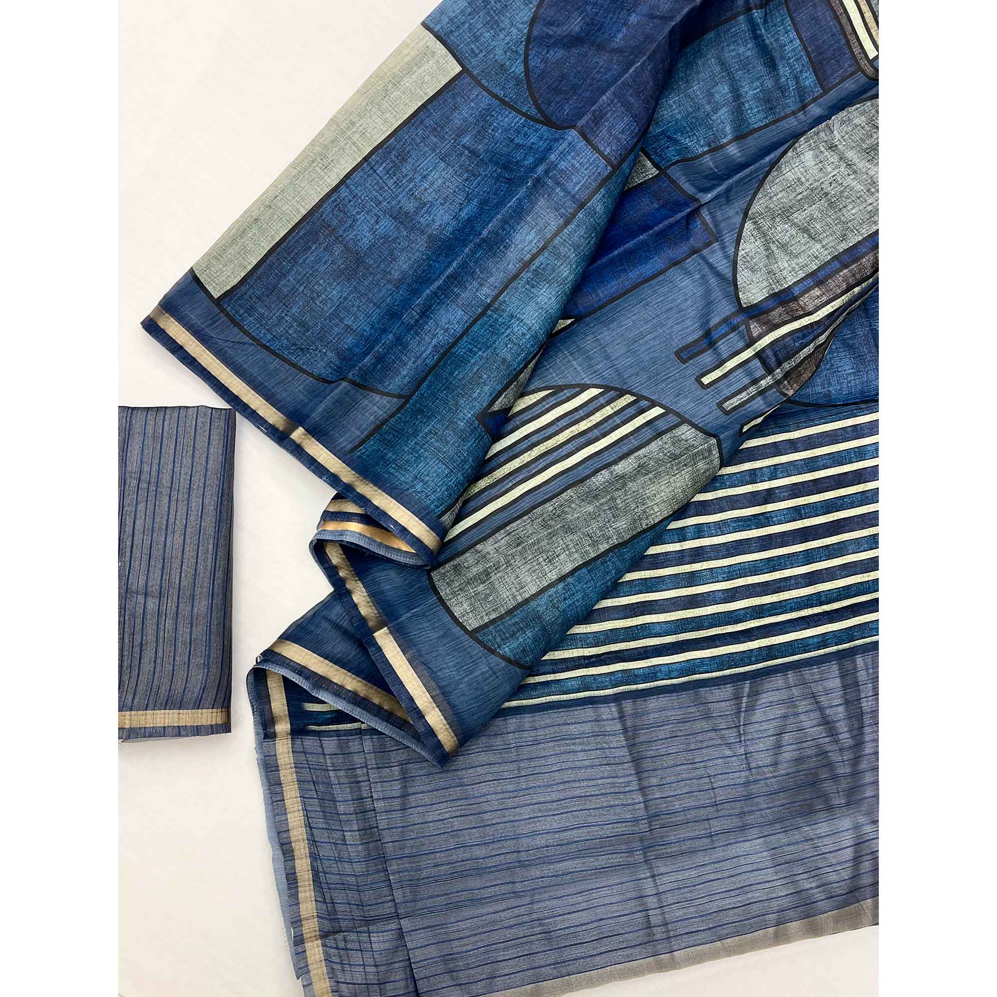 Blue Contemporary Geometric Digital Printed Viscose Saree With Gleaming Zari Border