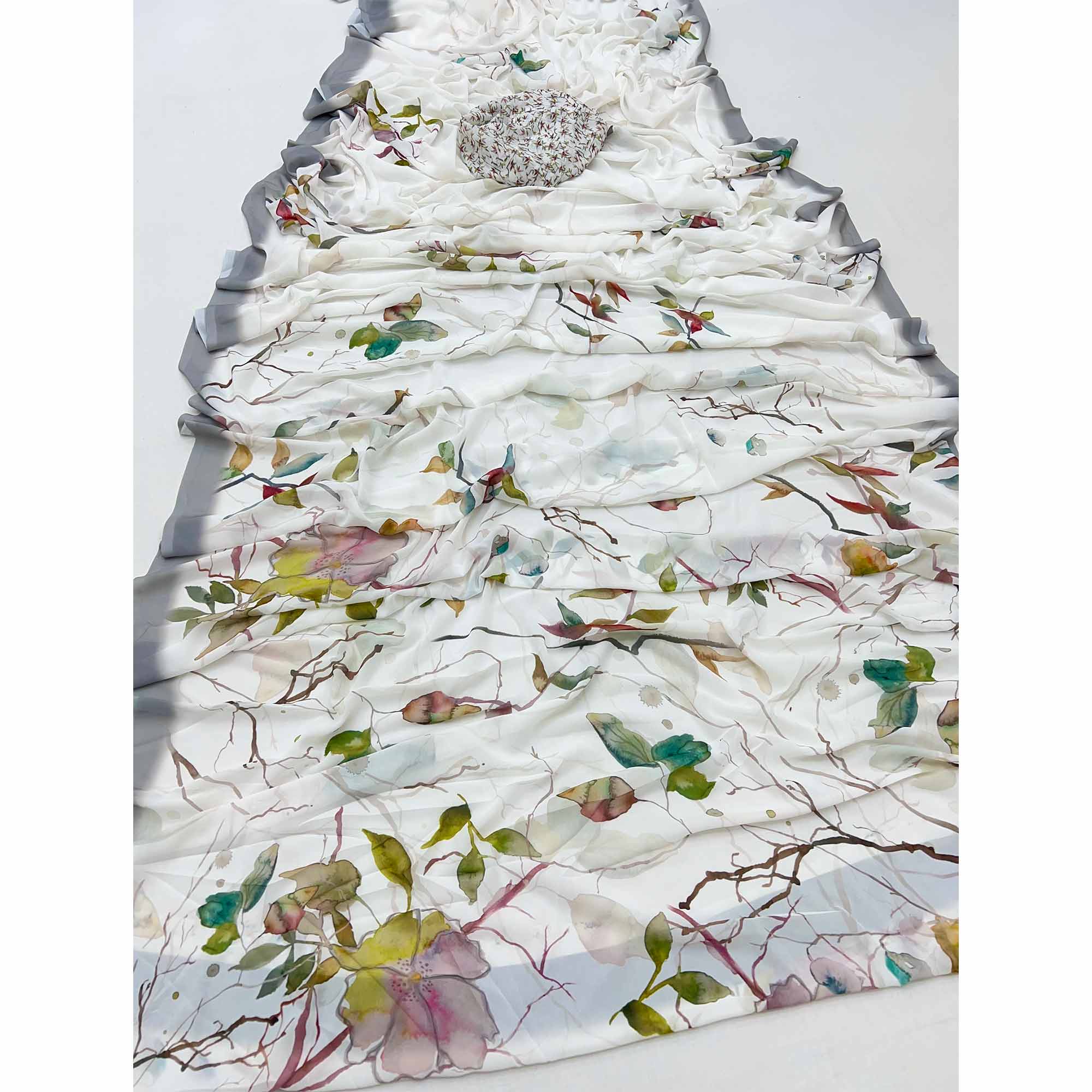 White Floral Digital Printed Georgette Saree For Elegant Occasions