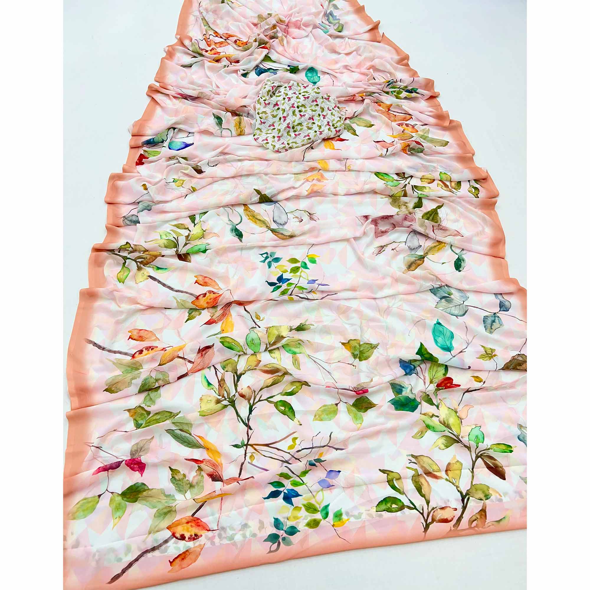 Peach Lightweight Georgette Saree Highlighted With Floral Digital Motifs