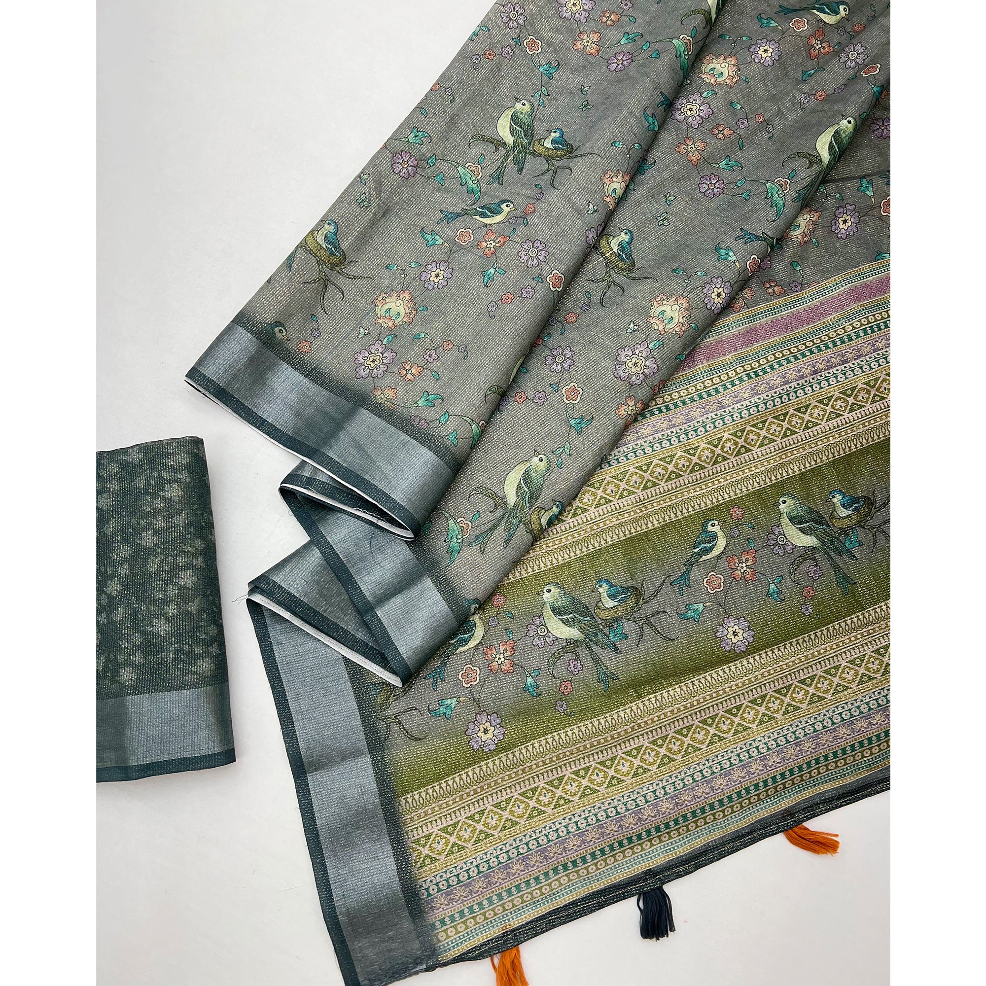 Grey Floral Digital Printed Cotton Blend Weaving Zari Saree With Tassel Pallu