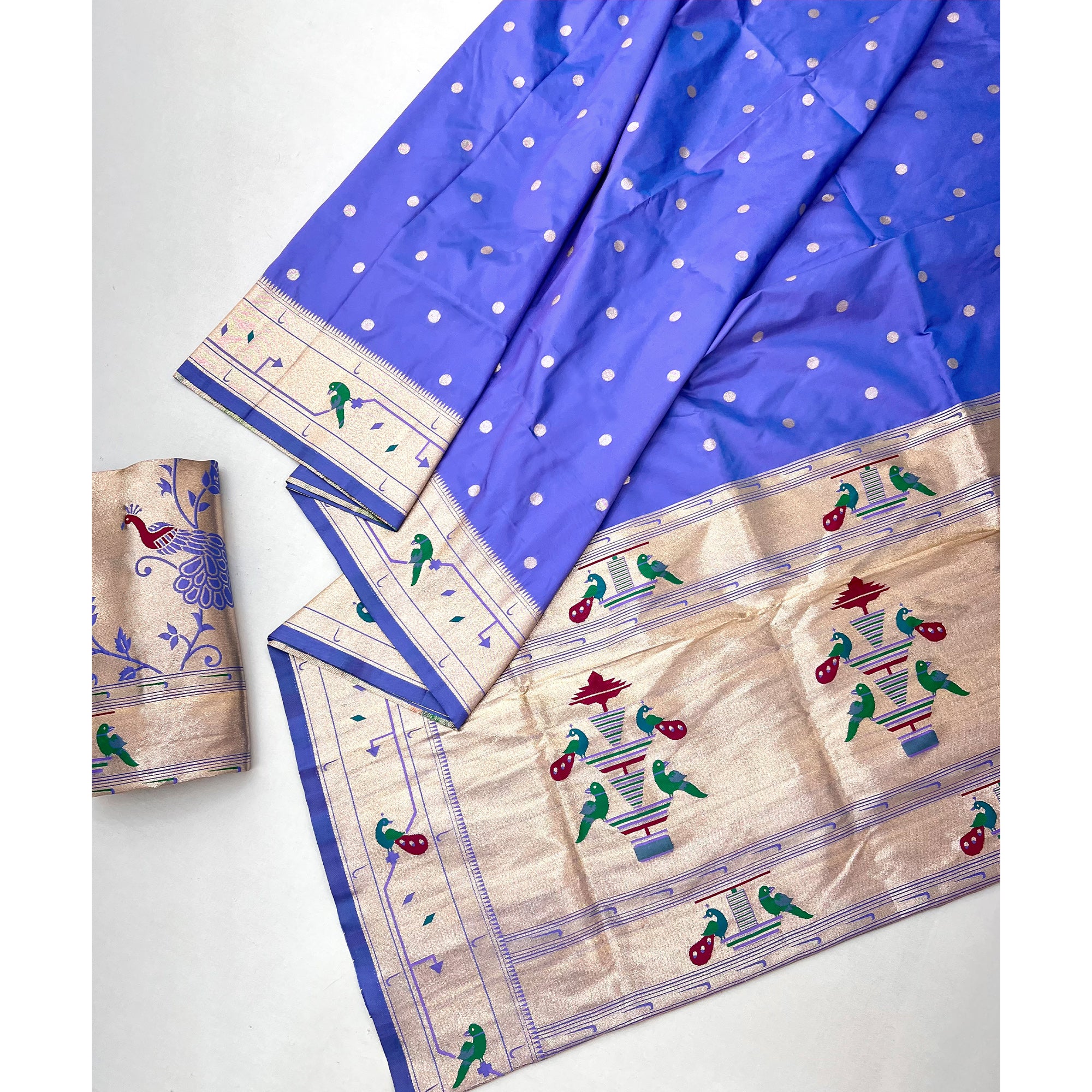 Majorelle Blue Floral Zari Weaving Work Silk Blend Paithani Saree With Traditional Charm