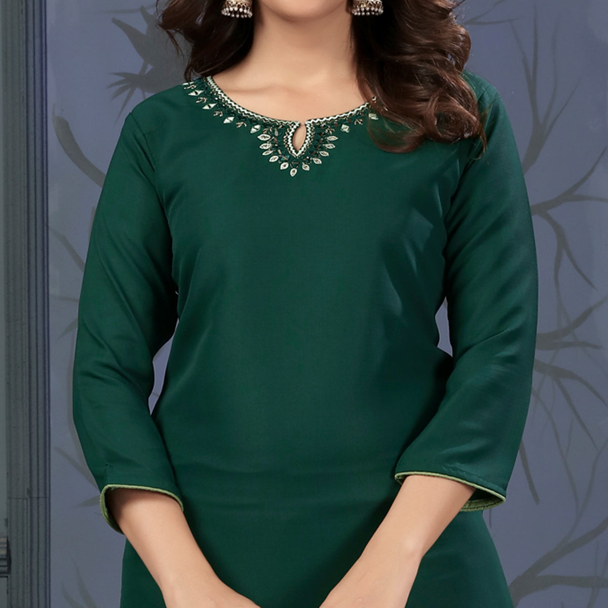 Green Solid With Mirror Embroidered Cotton Blend Kurti