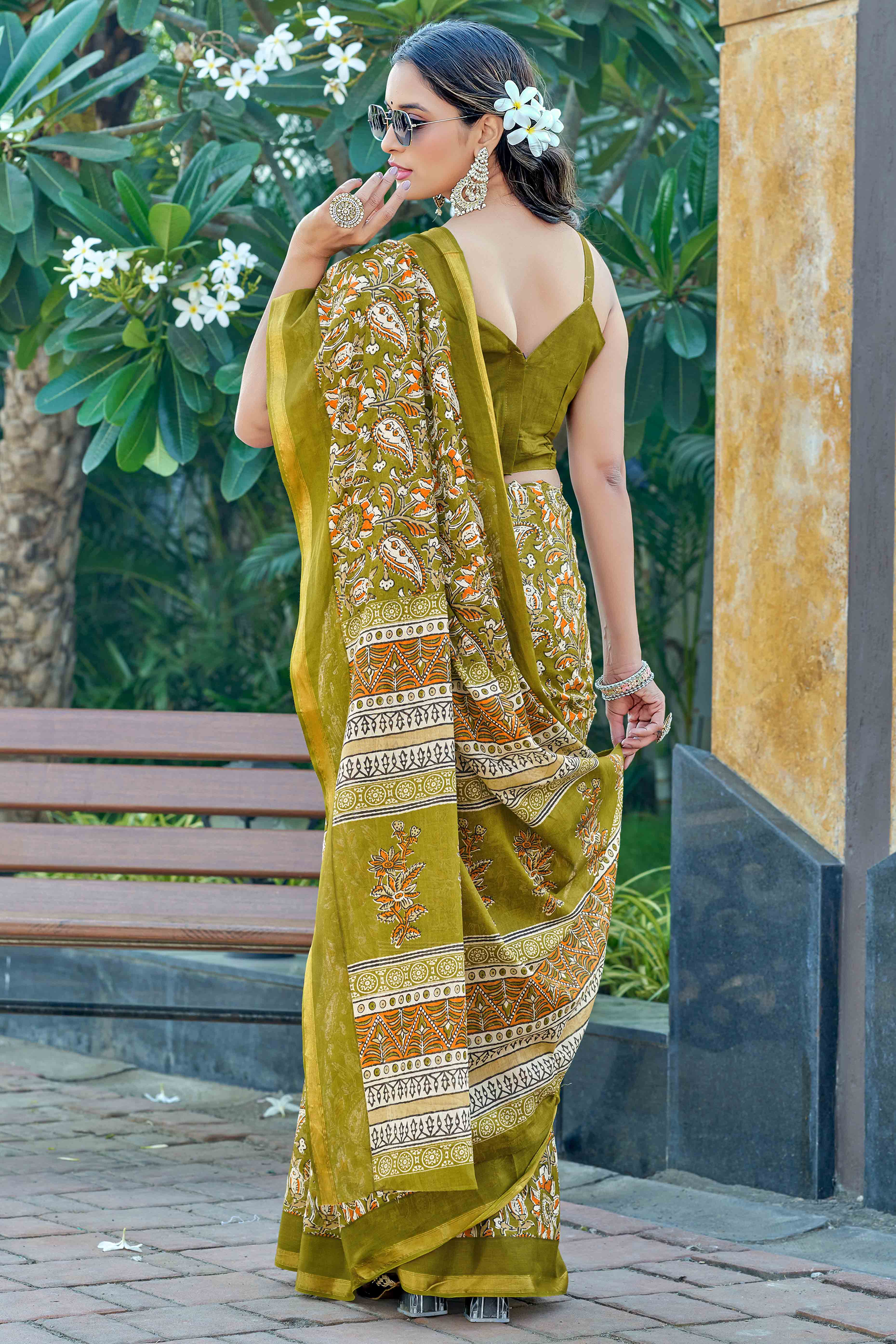 Mehendi Green Paisley Printed Pure Mulmul Cotton Saree
