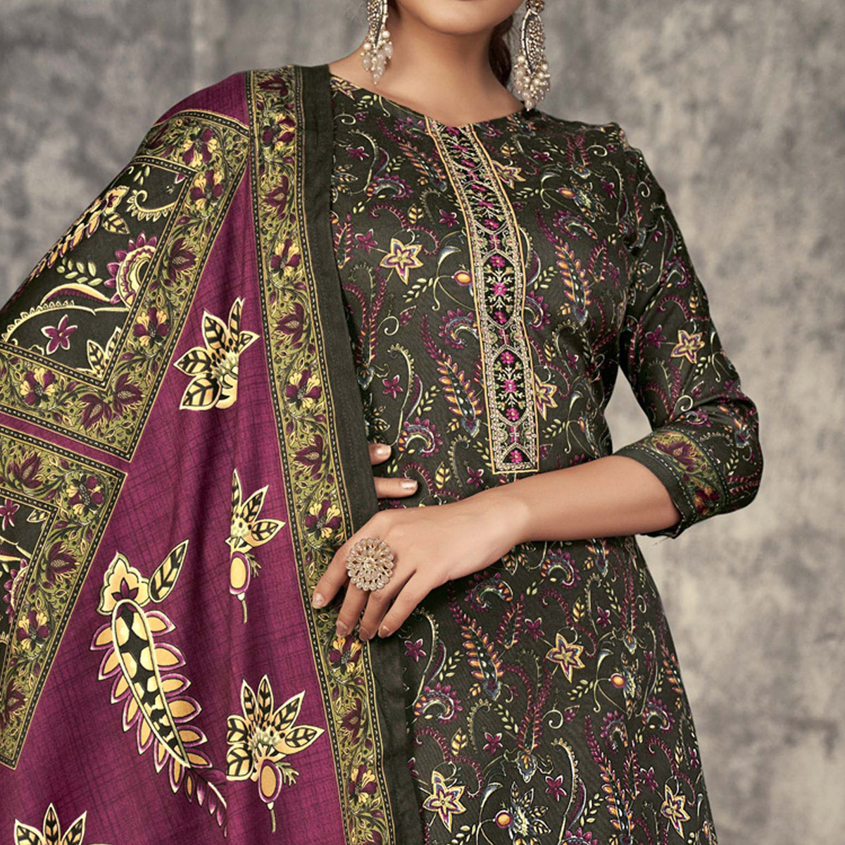 ZULFT-AFREEN-1064-002