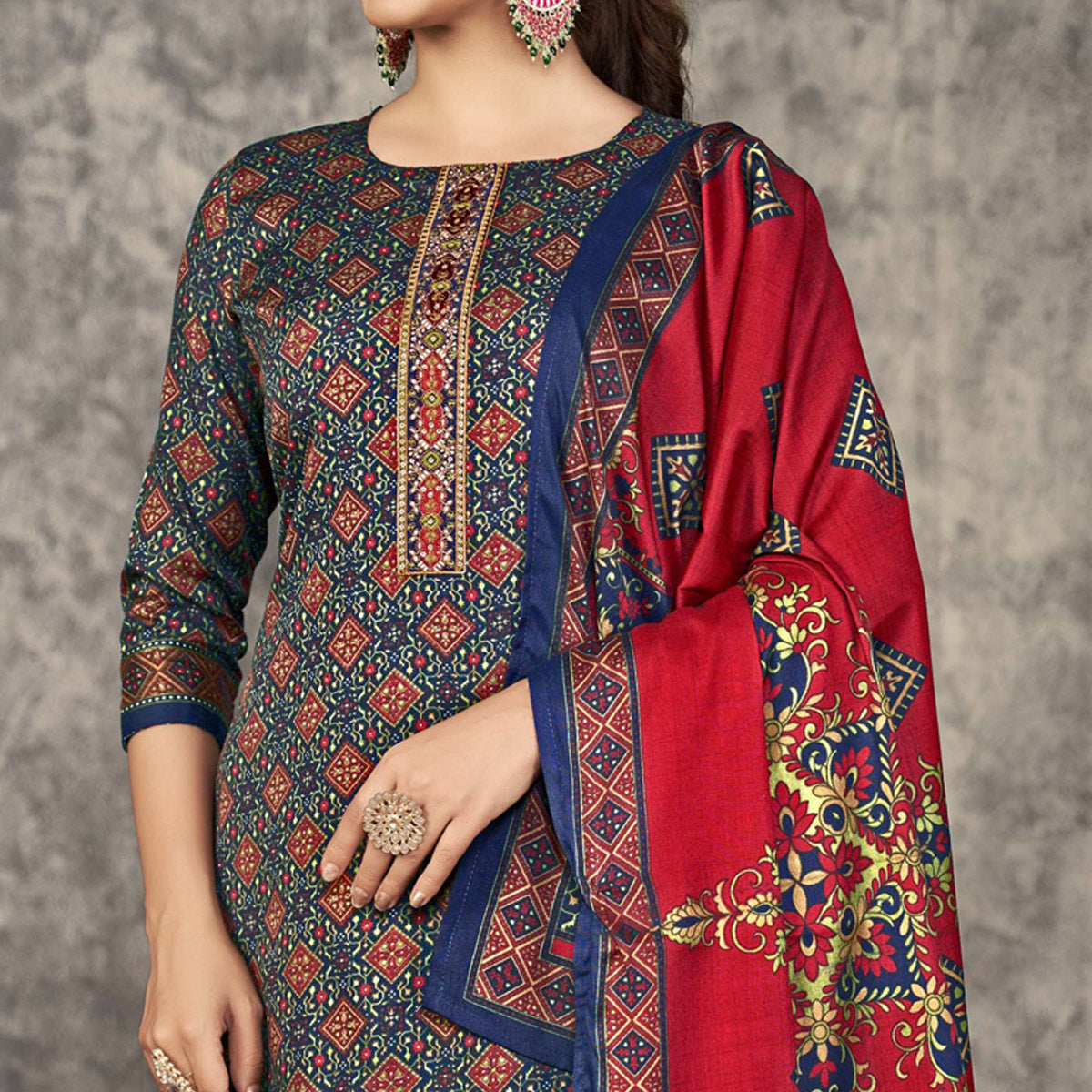 ZULFT-AFREEN-1064-009