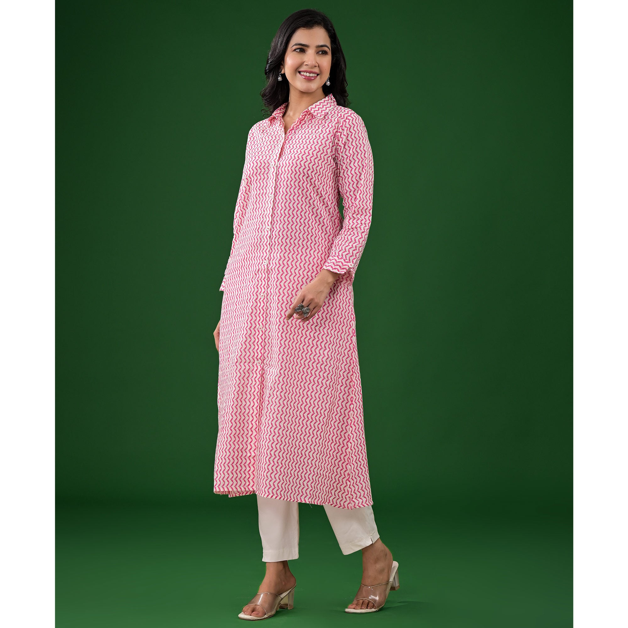 White & Pink Zig-Zag Printed Pure Cotton Straight Kurti