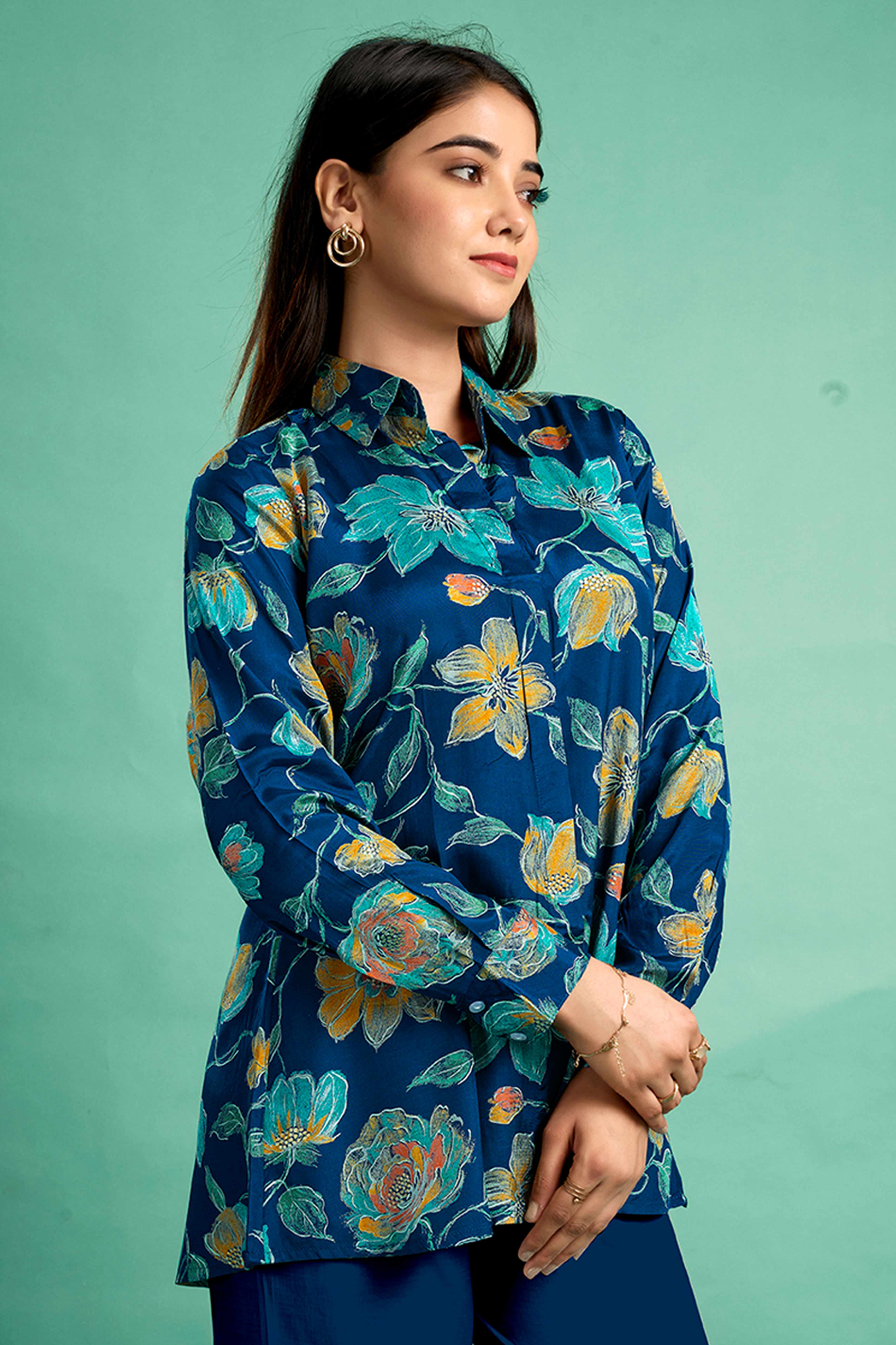 Morpich Blue Floral Printed Muslin Straight Top