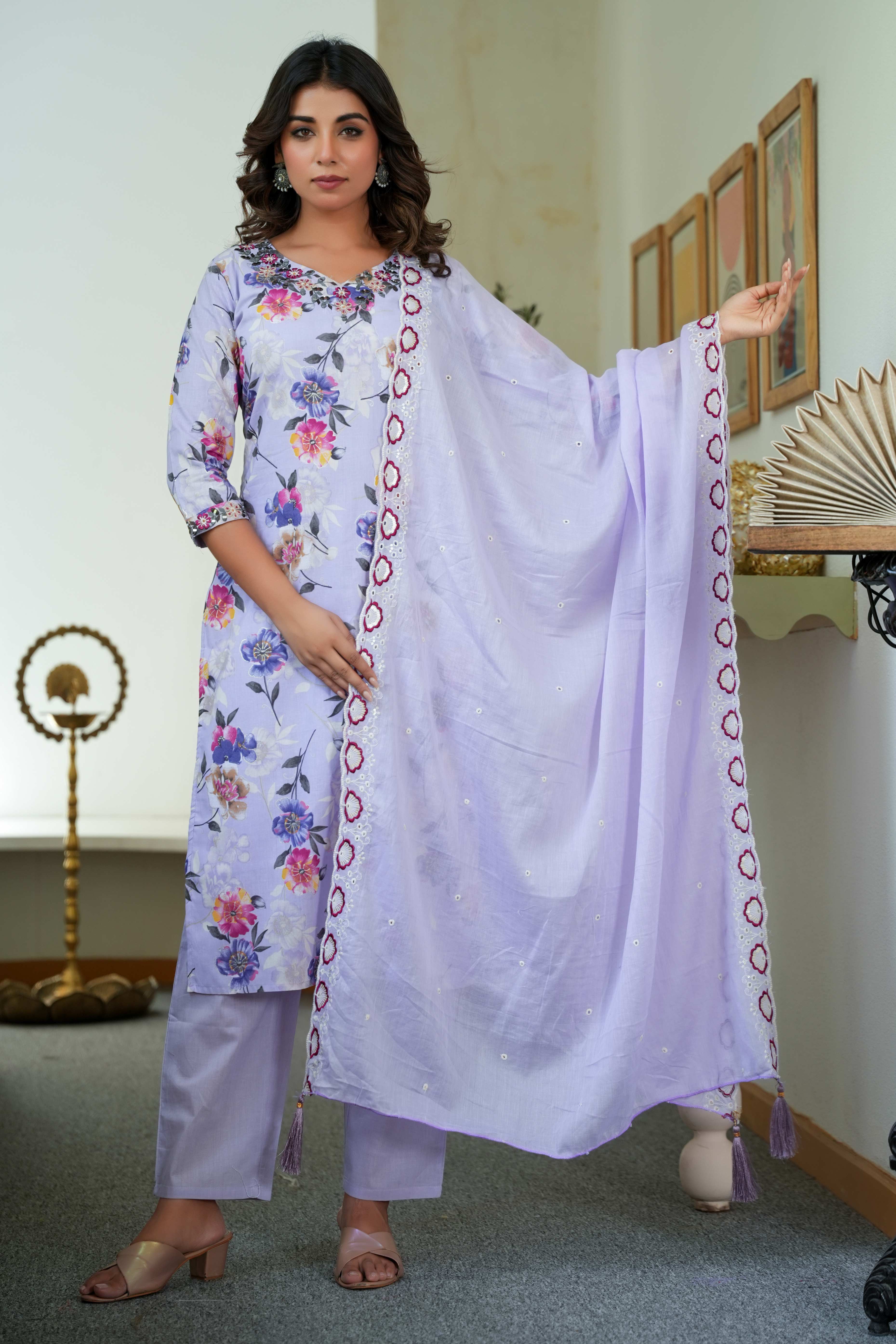 Soft Floral Printed Straight Kurta Set in Light Lavender Pure Cotton for Subtle Elegance