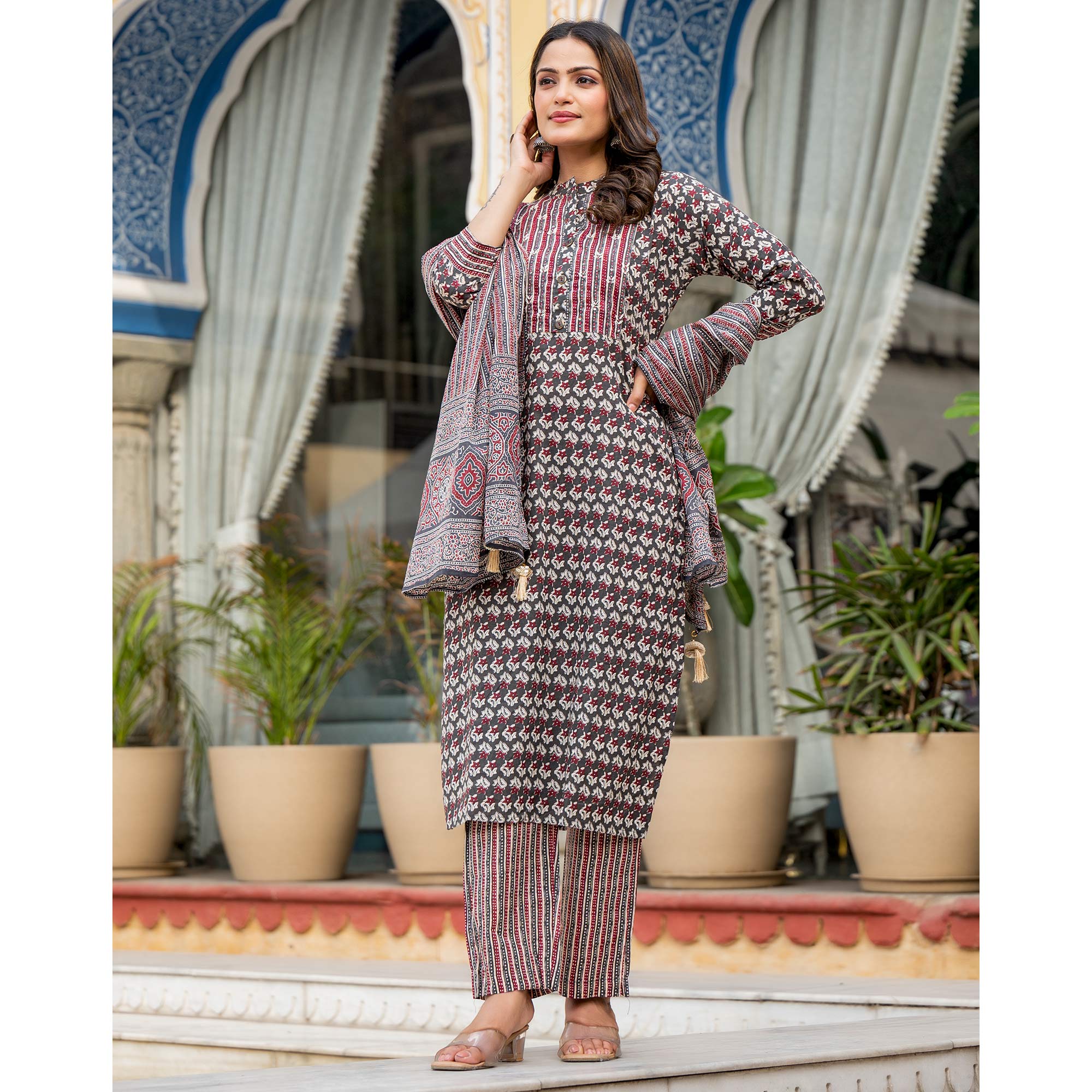 Grey Floral Printed Pure Cotton Straight Salwar Suit