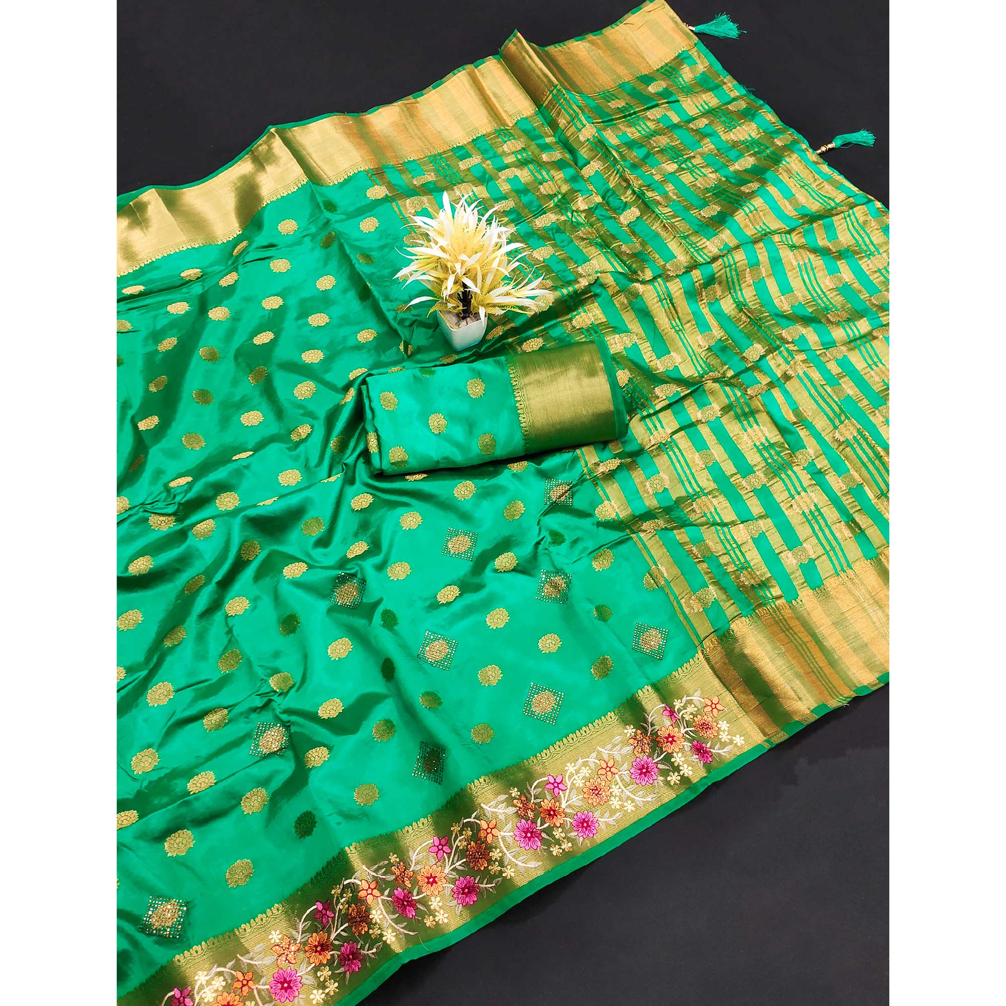Green Zari Woven Jacquard Saree With Embroidery Border