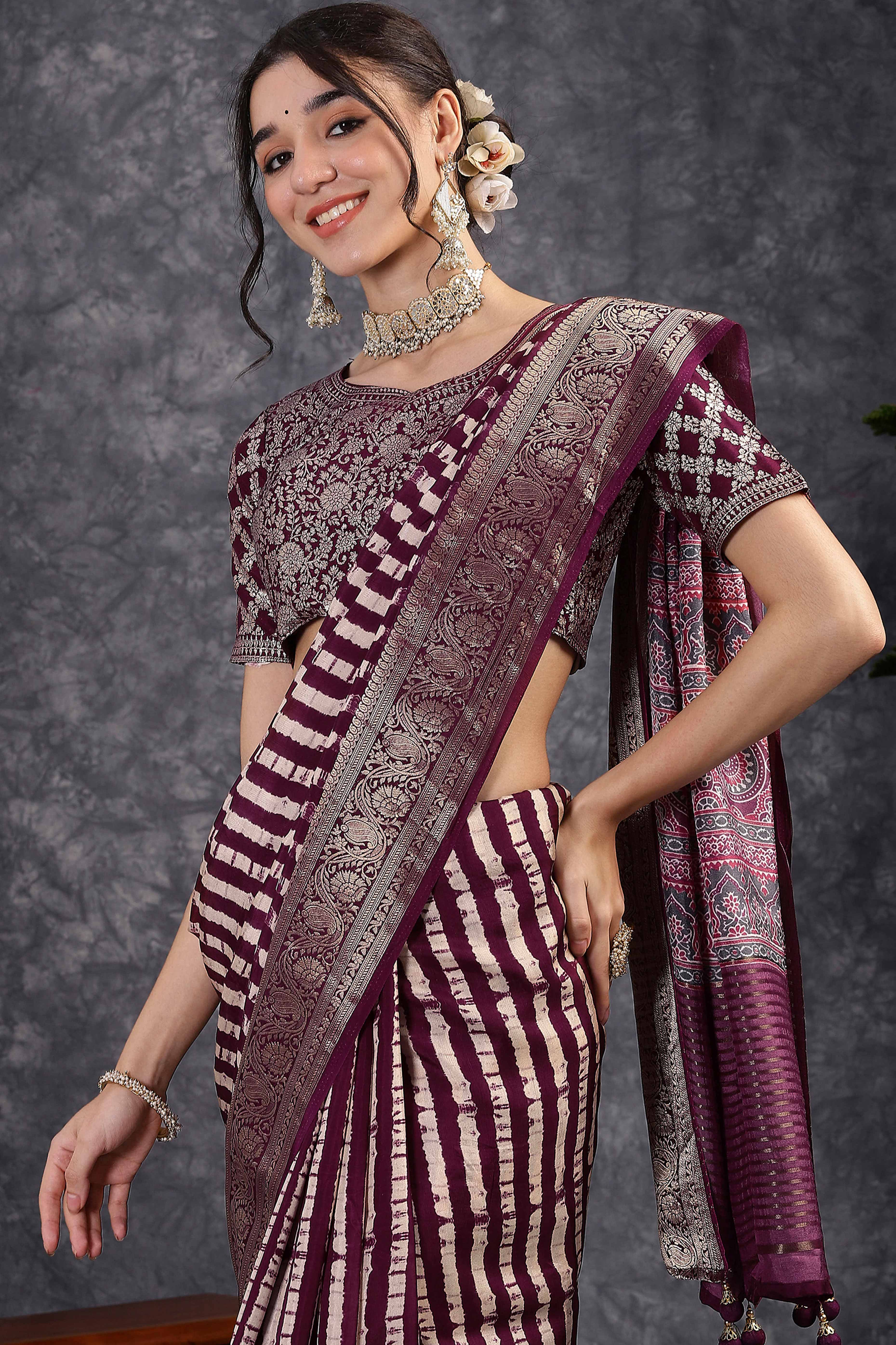 Wine Dola Silk Saree Featuring Abstract Print & Jacquard Border