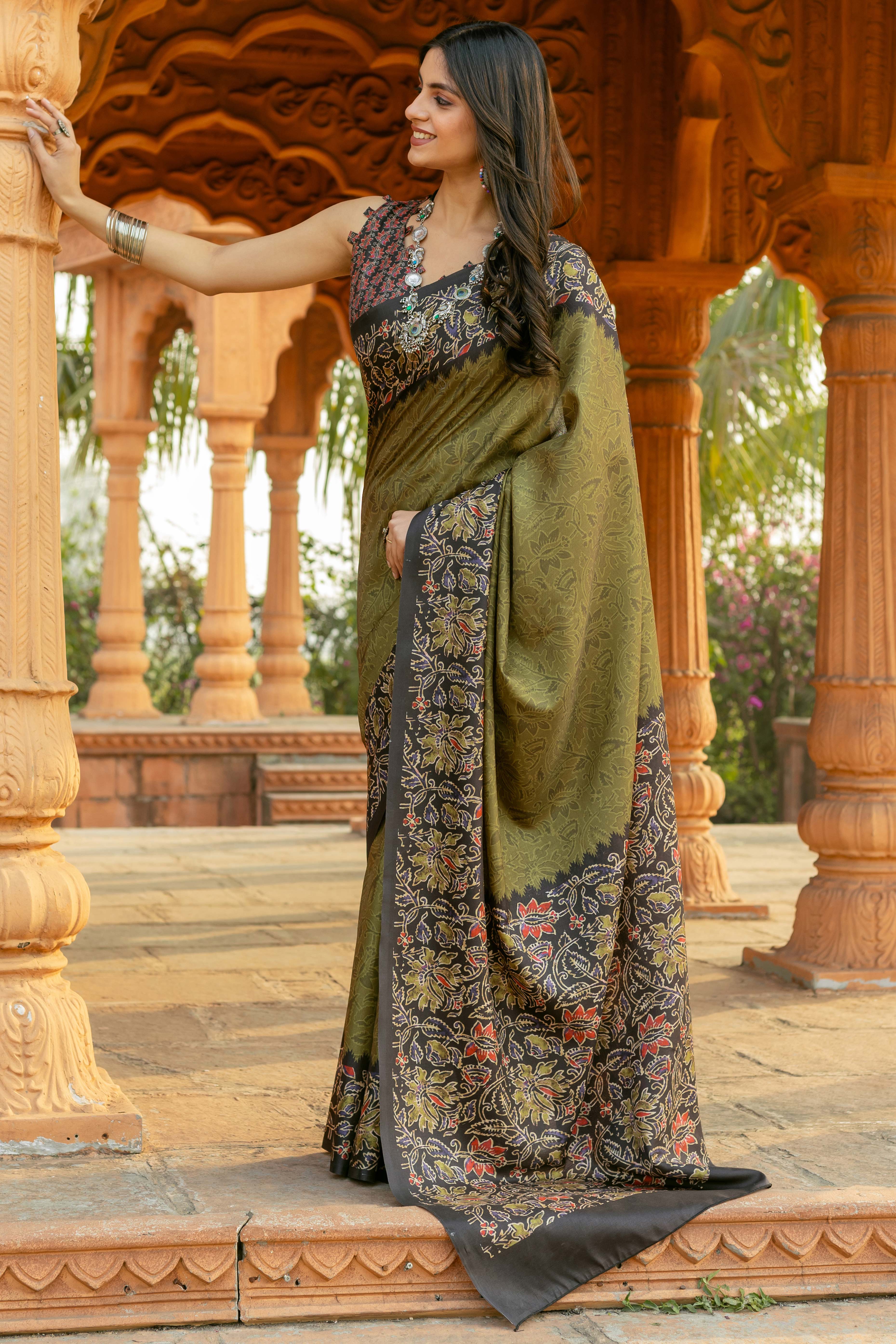 Graceful Mehendi Green Floral Printed Manipuri Cotton Silk Saree Showcasing Timeless Elegance