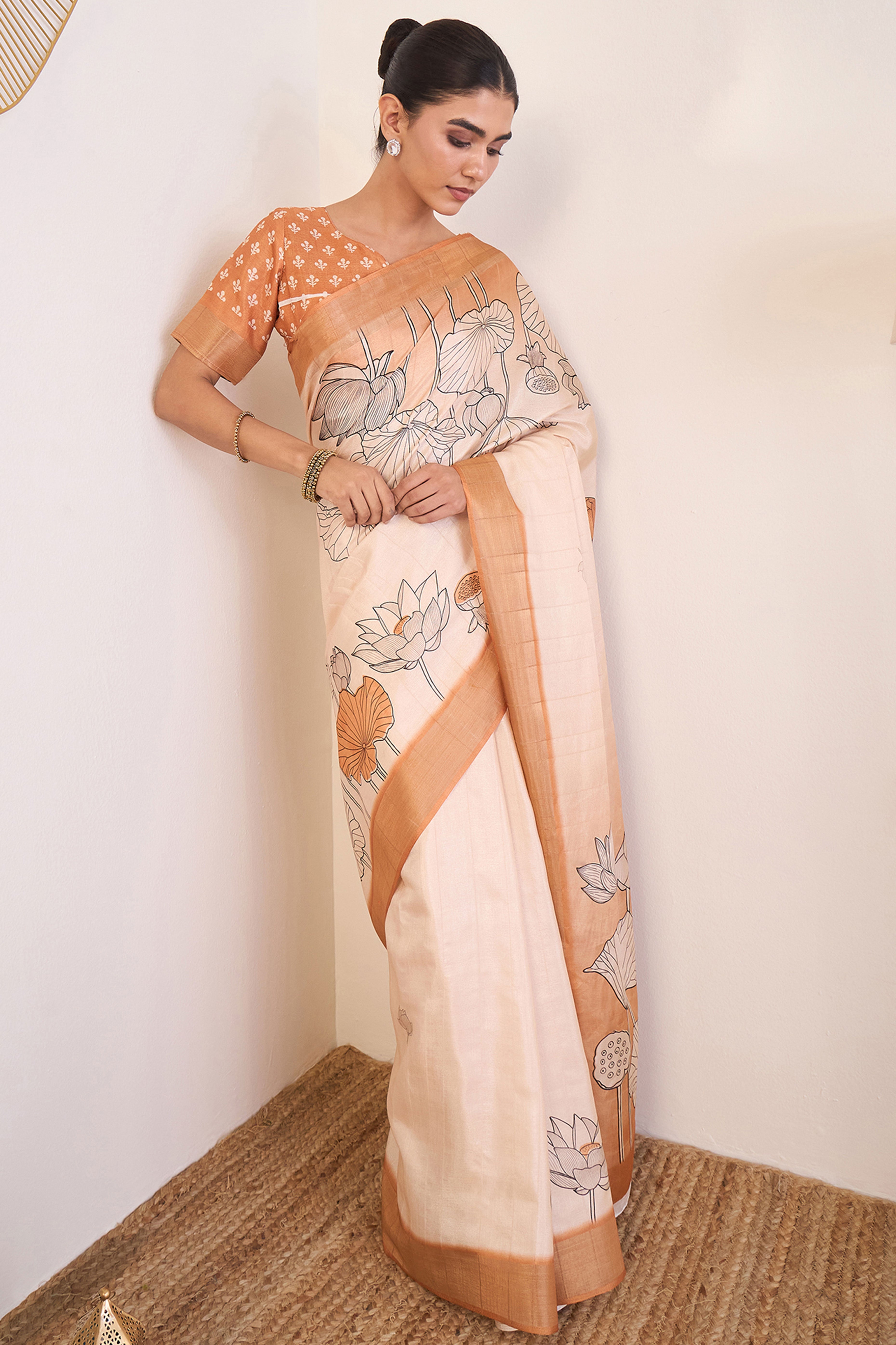 Elegant Light Peach Floral Printed Kotha Cotton Silk Saree Reflecting Subtle Sophistication
