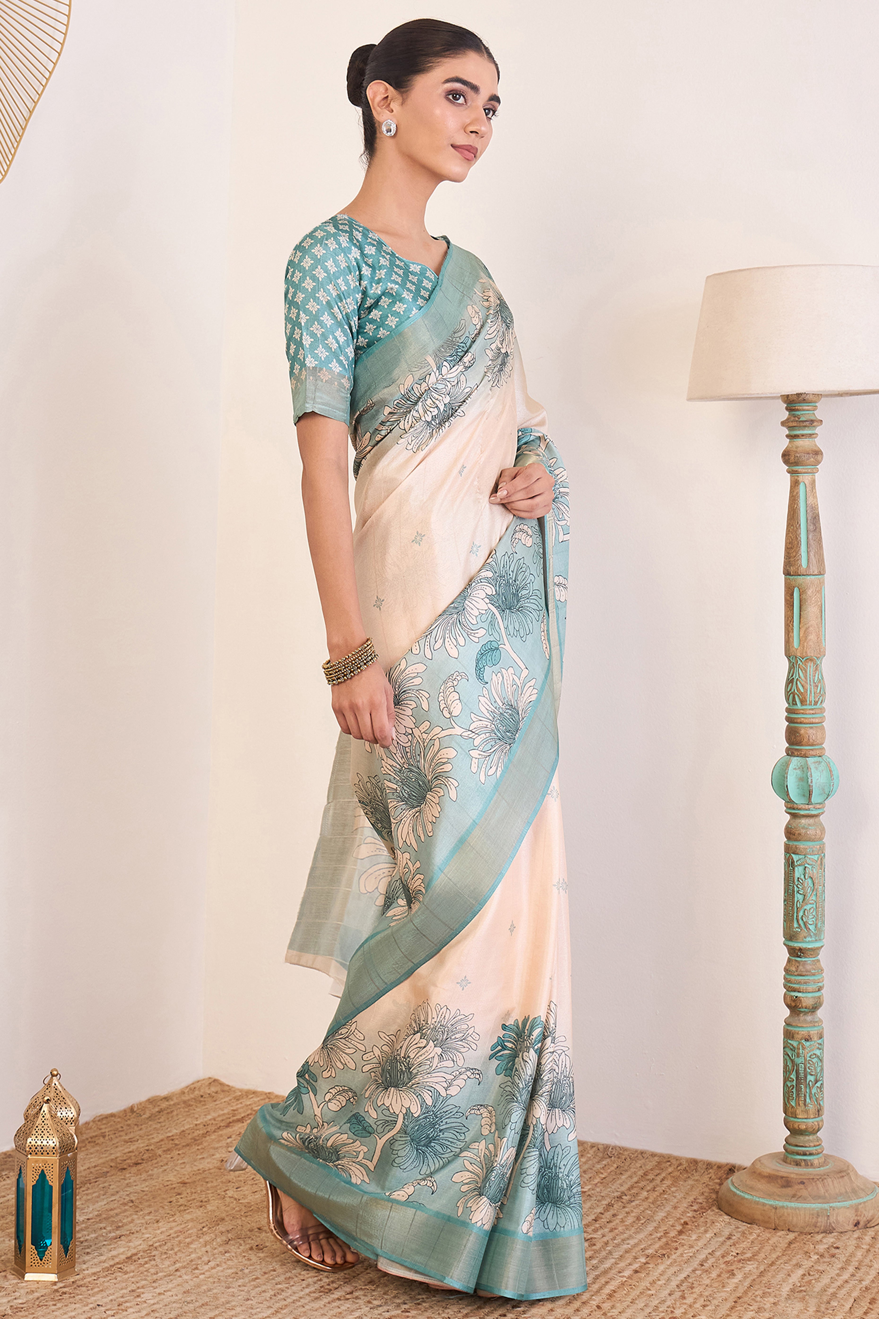 Elegant Light Blue Floral Printed Kotha Cotton Silk Saree Reflecting Subtle Sophistication