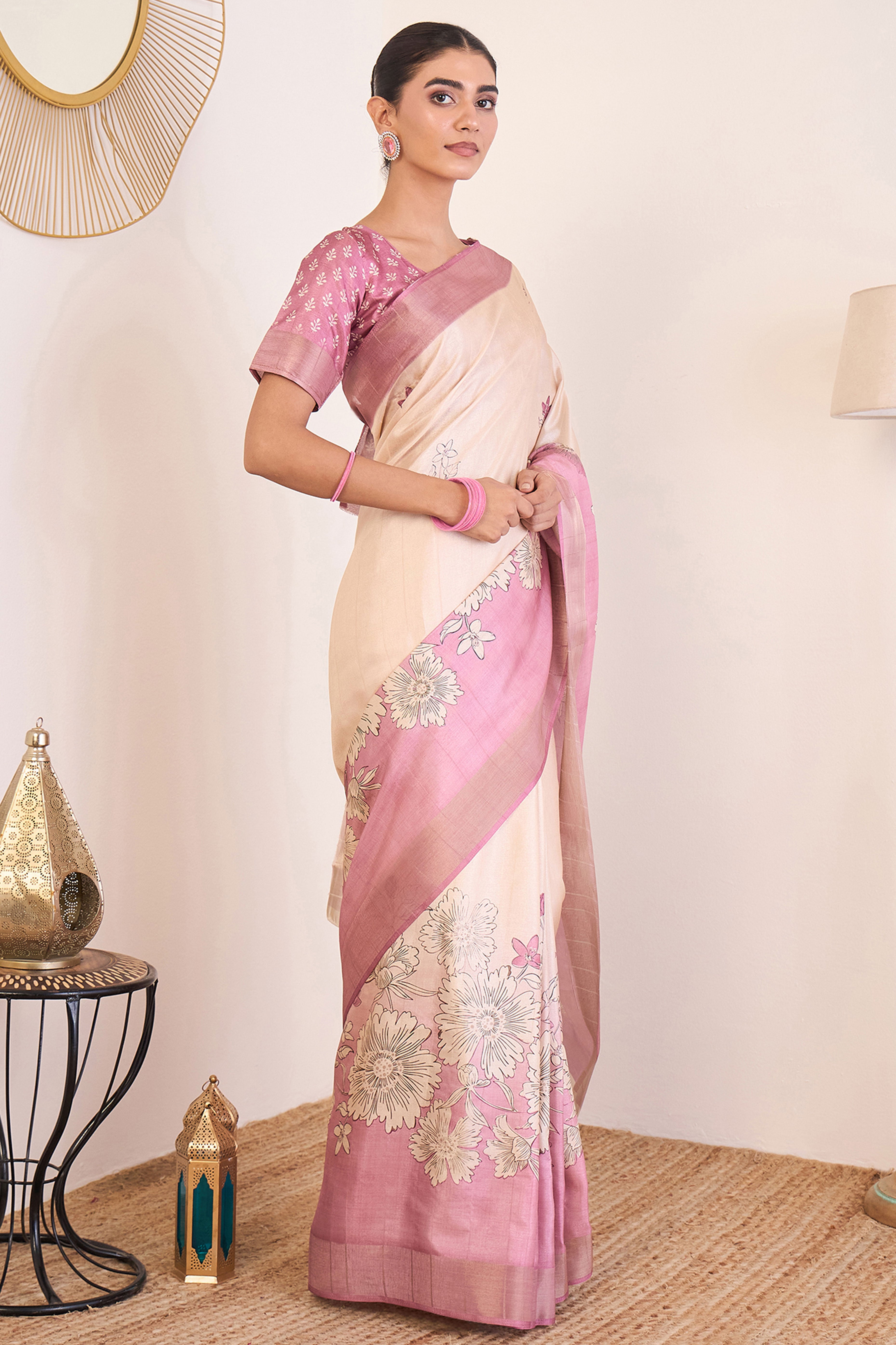 Elegant Light Pink Floral Printed Kotha Cotton Silk Saree Reflecting Subtle Sophistication
