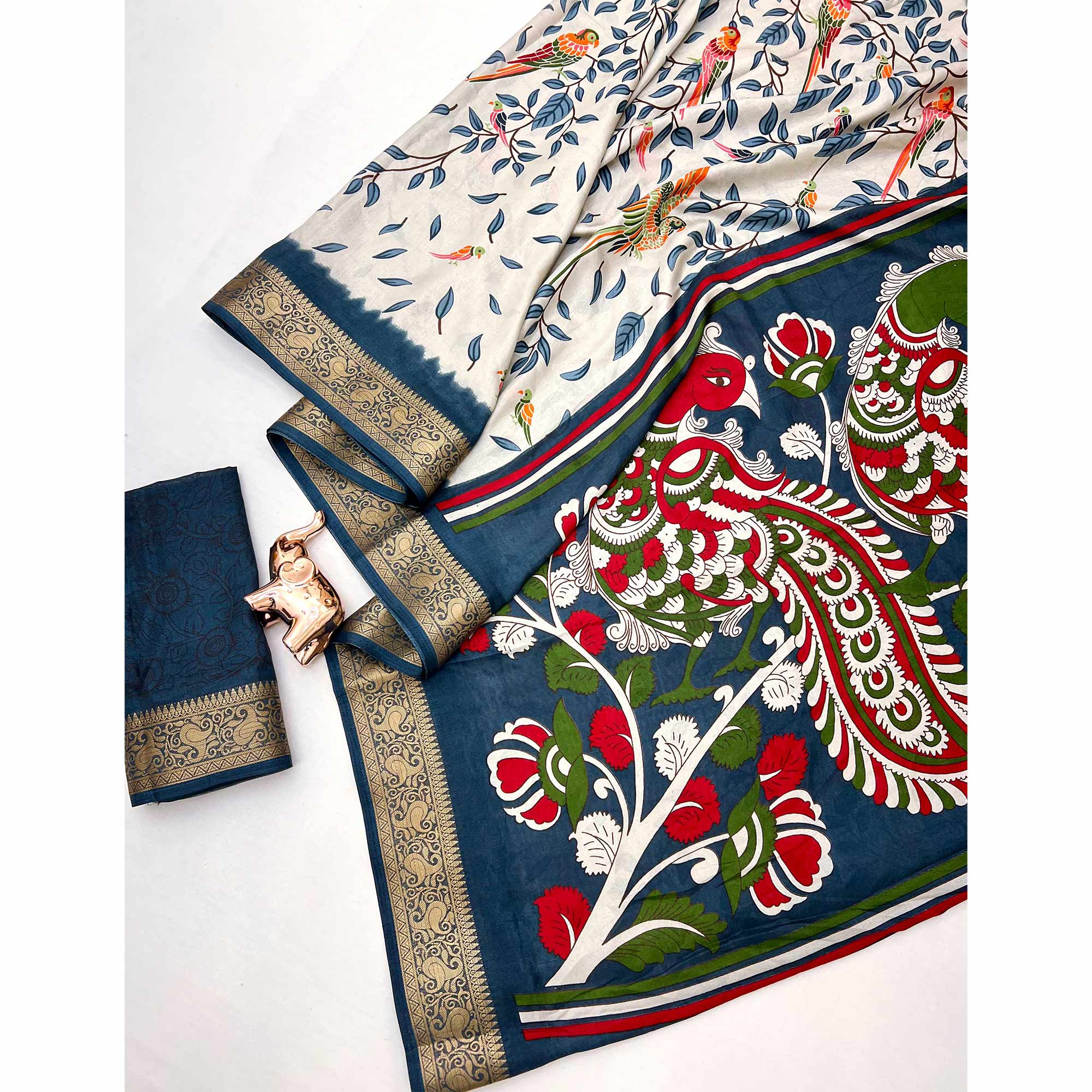 Designer Off White Dola Silk Saree Featuring Intricate Floral Zari Weaving