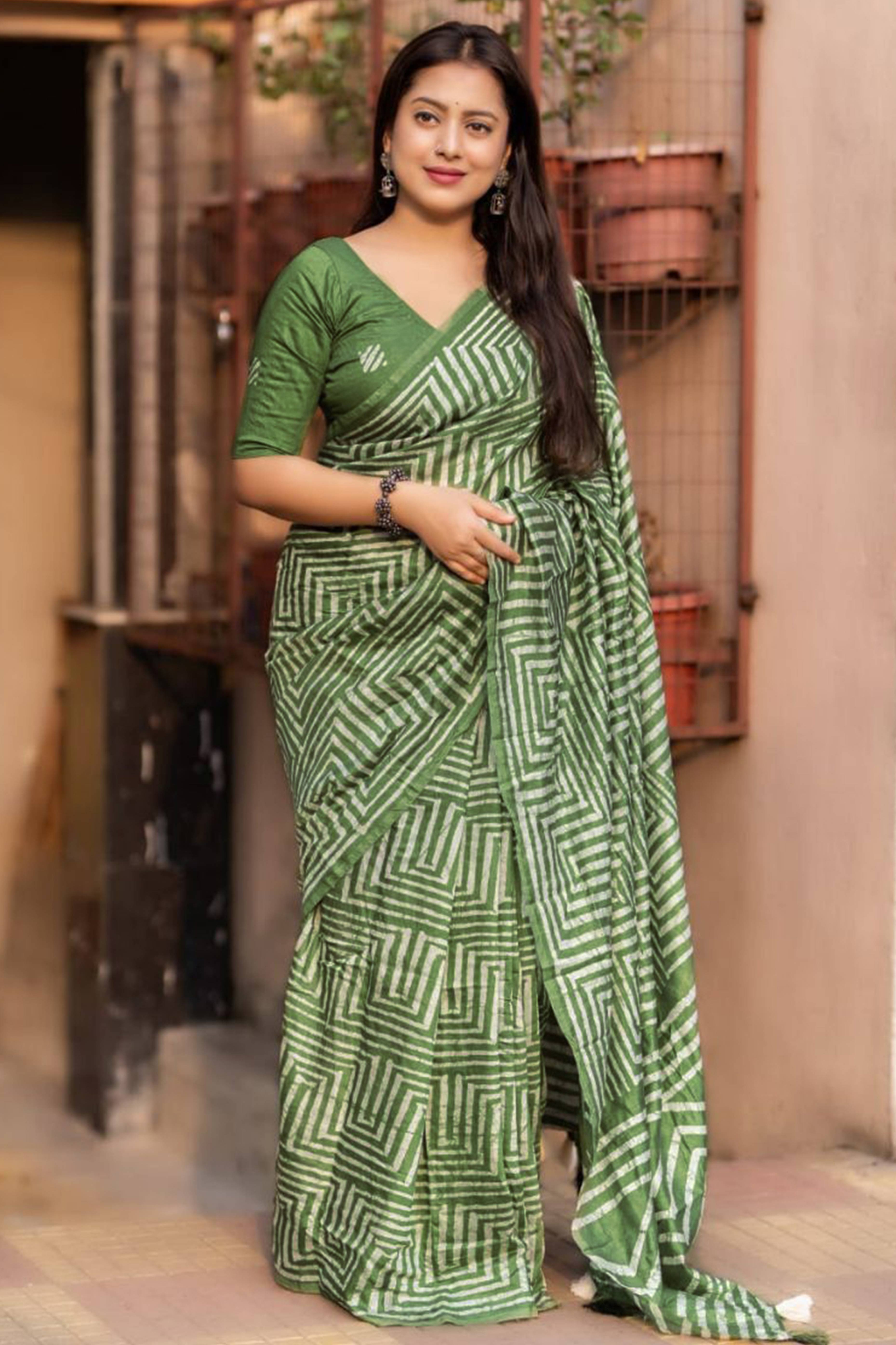 Green Digital Printed Linen Cotton Saree