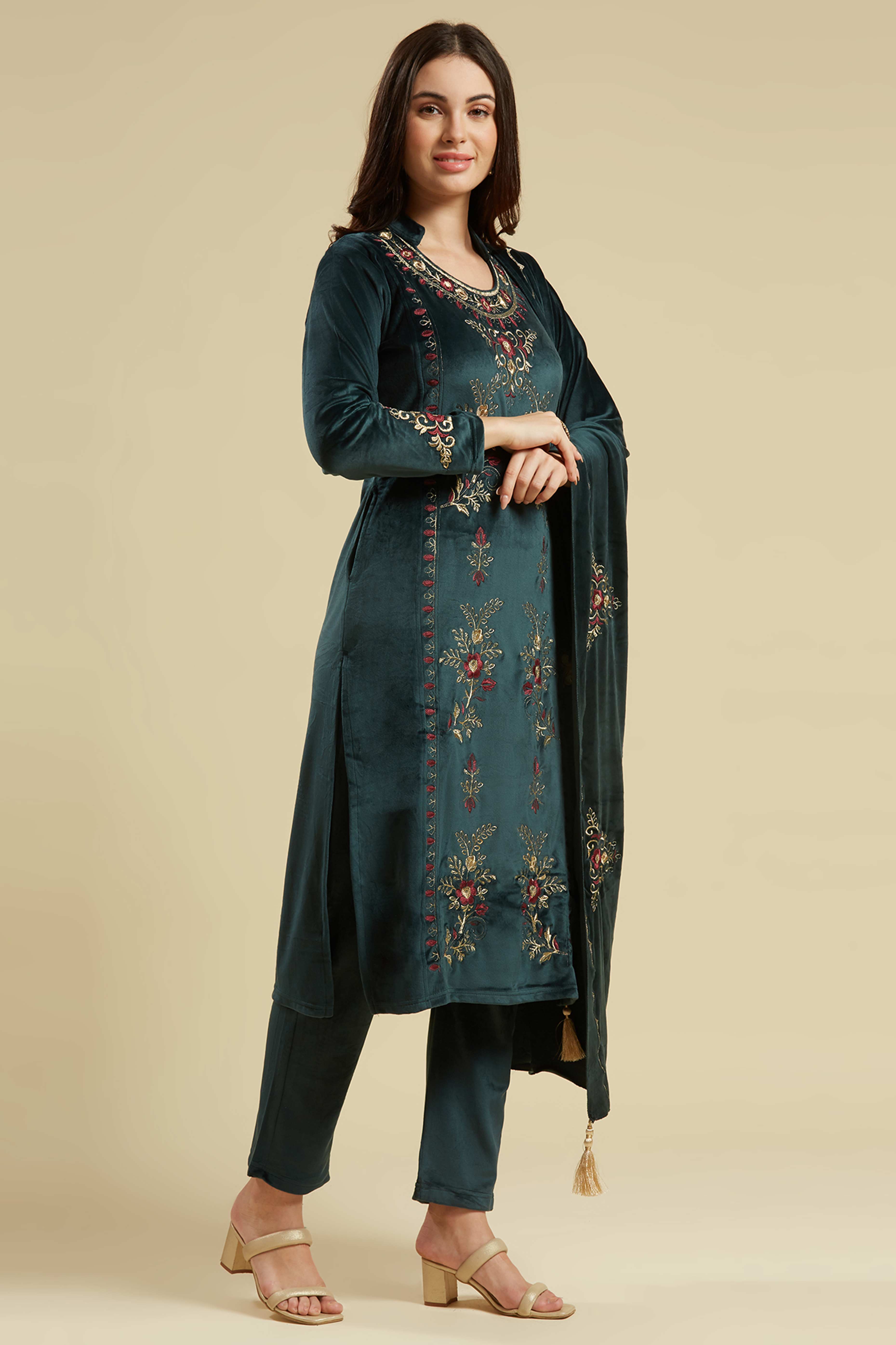 Rama Green Embroidered Velvet Straight Salwar Suit