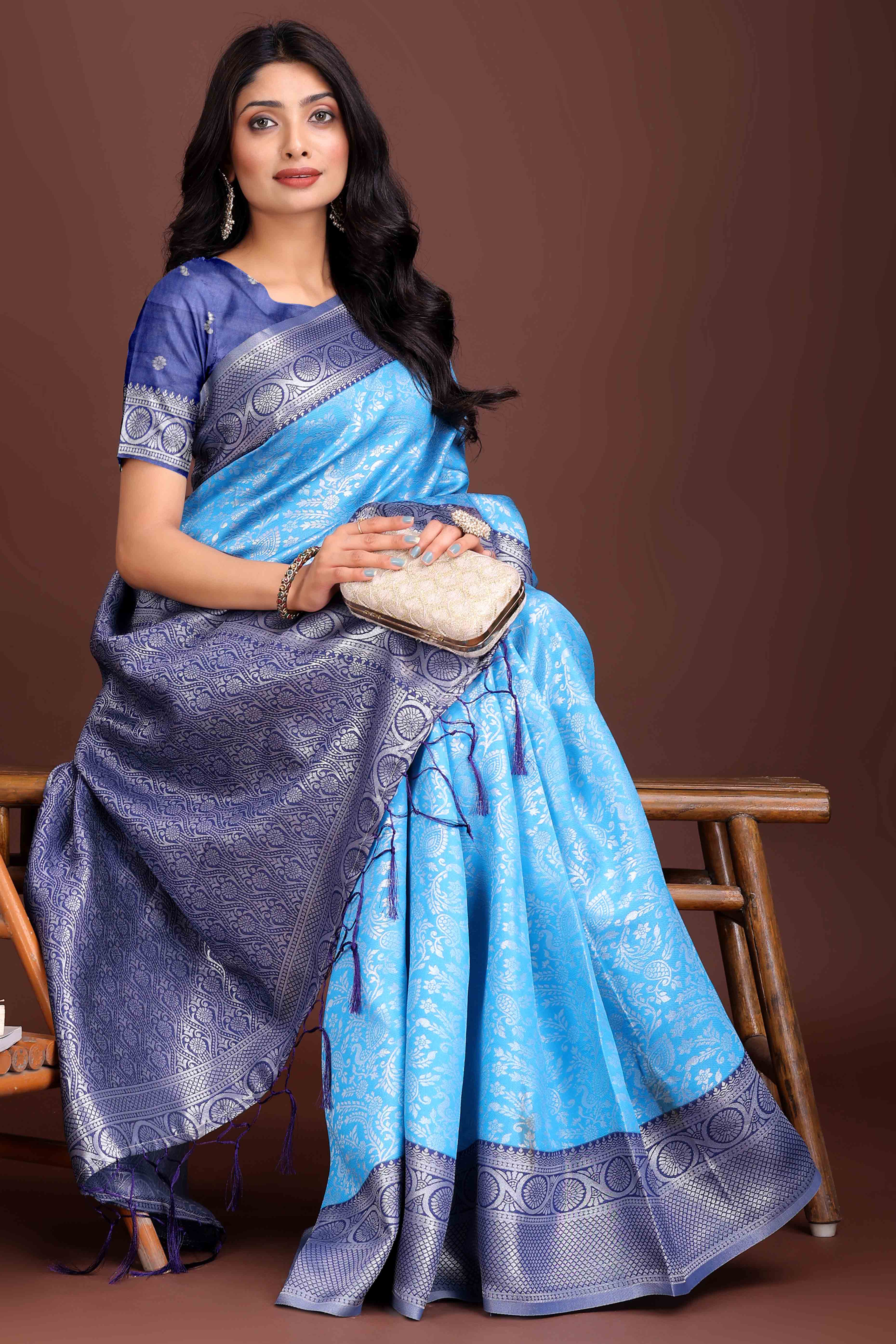 Blue Floral Zari Weaving Lichi Cotton Silk Saree With Tassel Border