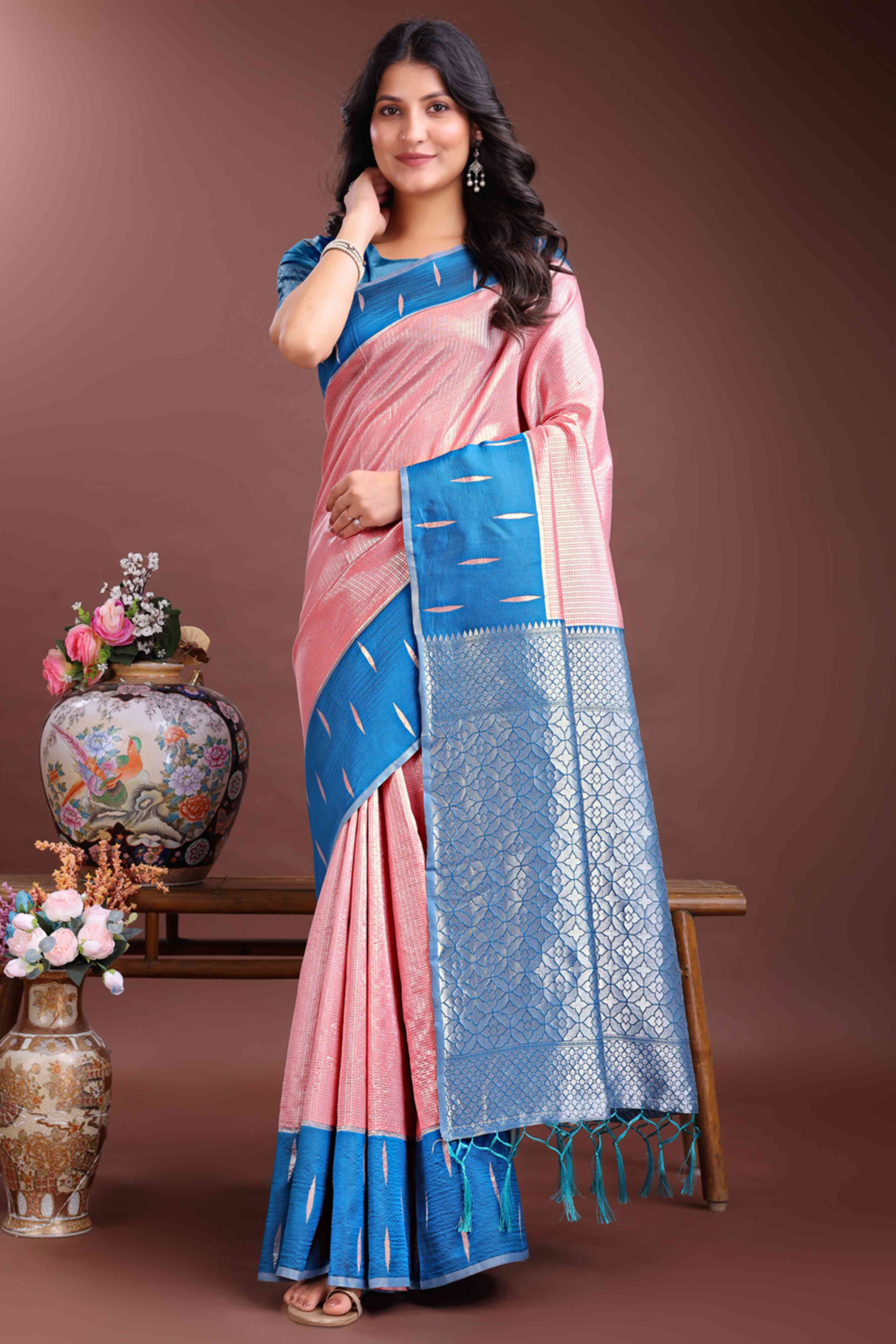 Luxurious Peach Zari Weaving Silk Blend Saree with Delicate Beauty