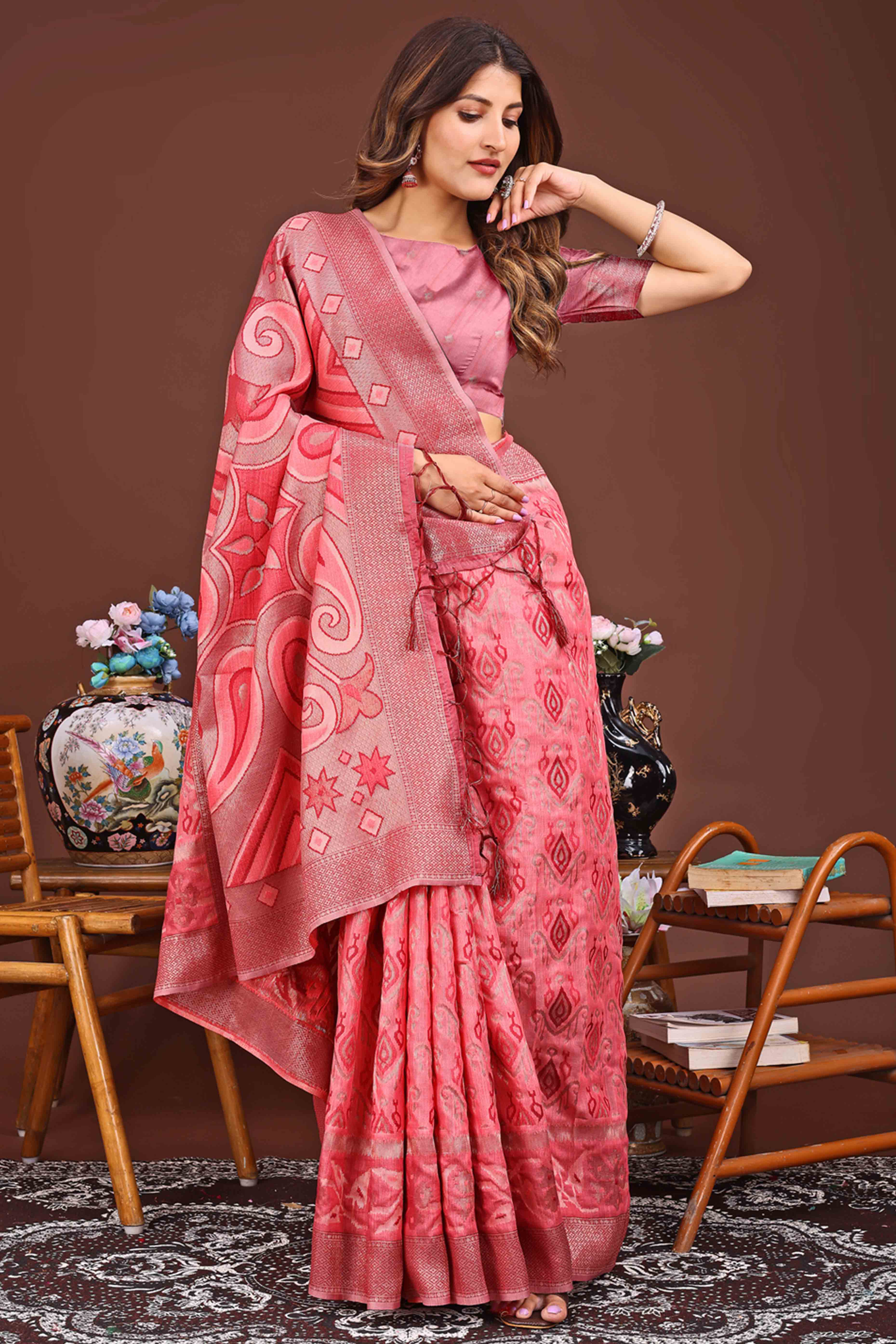 Dazzling Zari Woven Coral Pink Linen Cotton Saree With Graceful Tassel Pallu