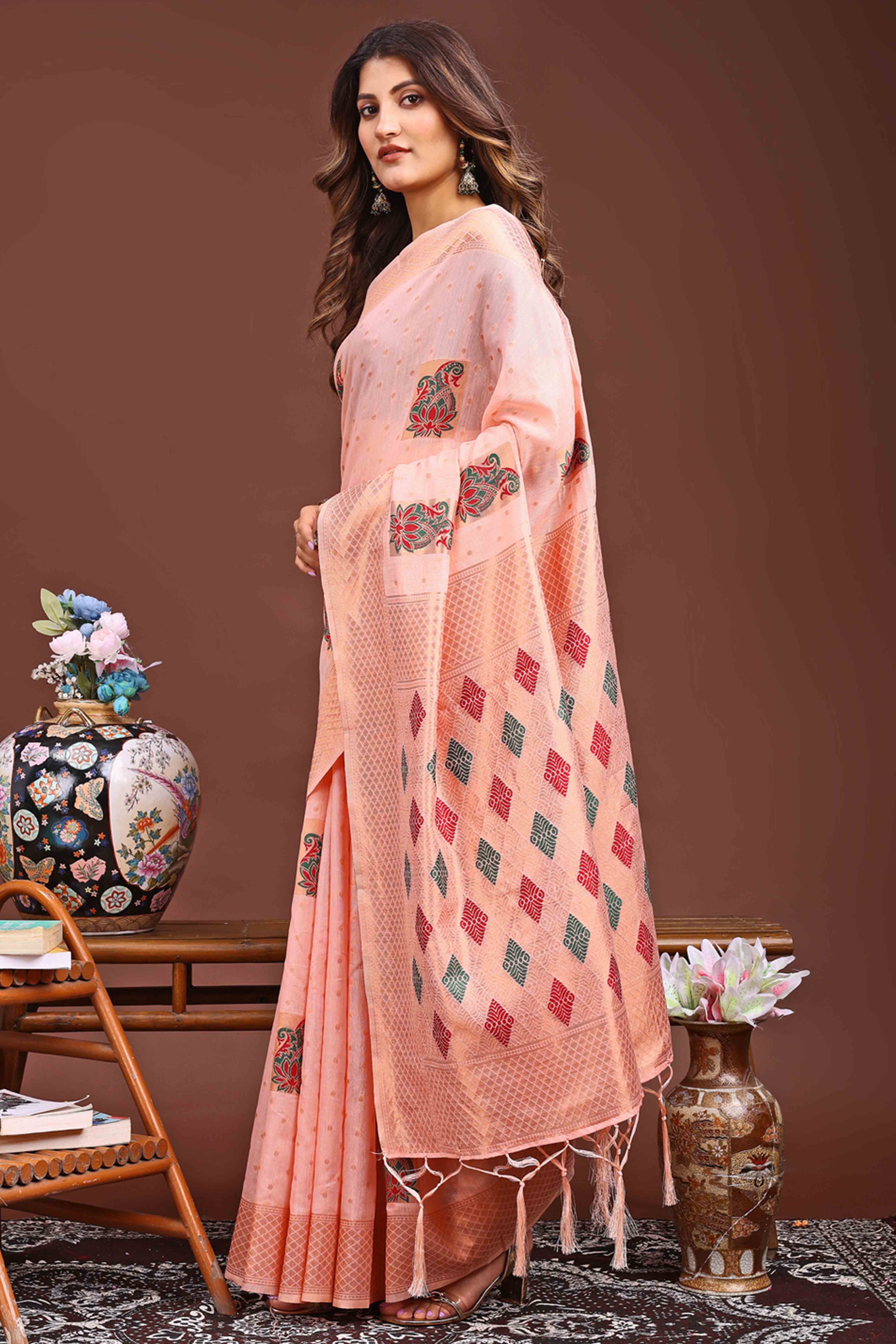 Peach Floral Zari Weaving Linen Cotton Saree With Tassel Pallu Accent