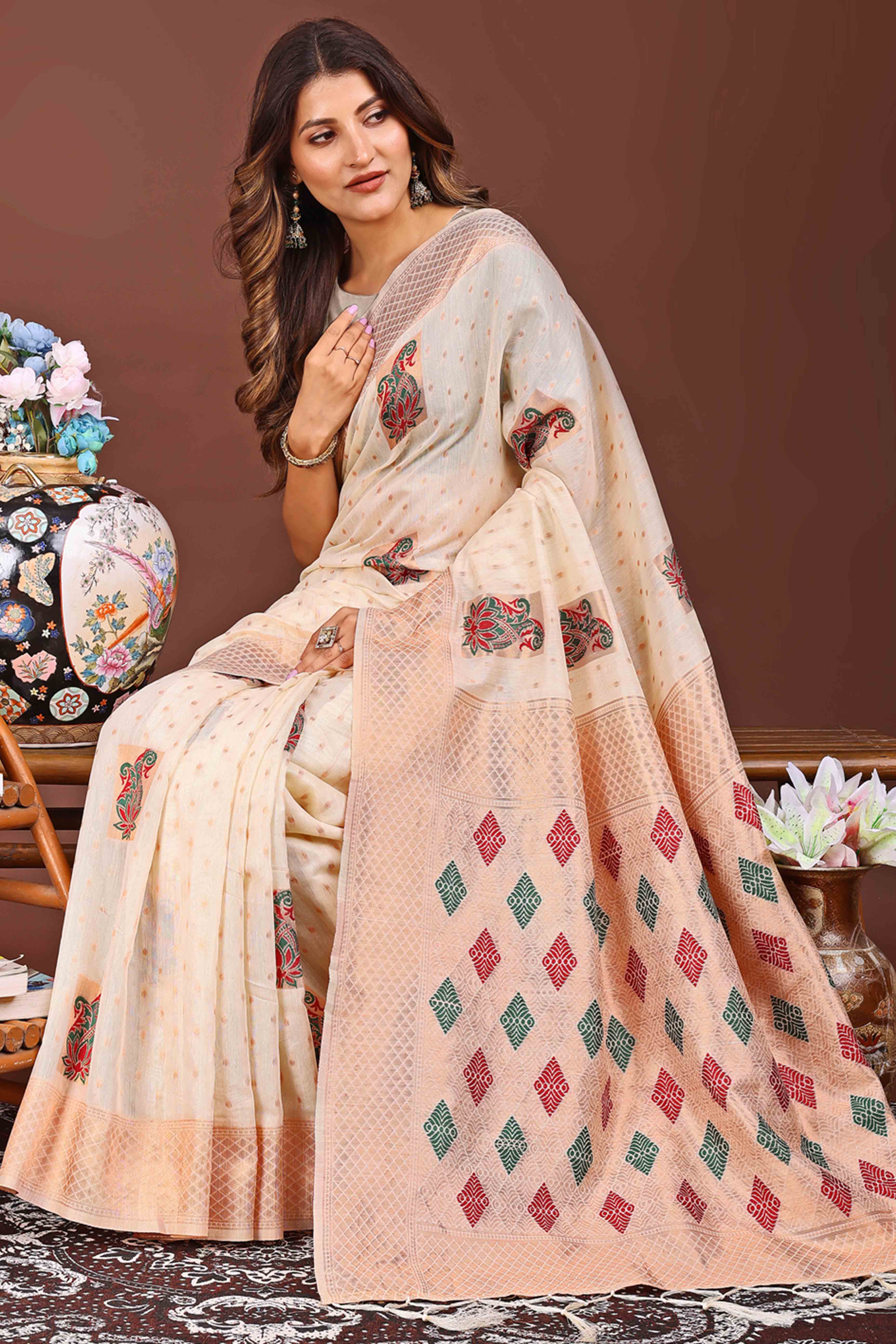 Offwhite Floral Zari Weaving Linen Cotton Saree With Tassel Pallu Accent