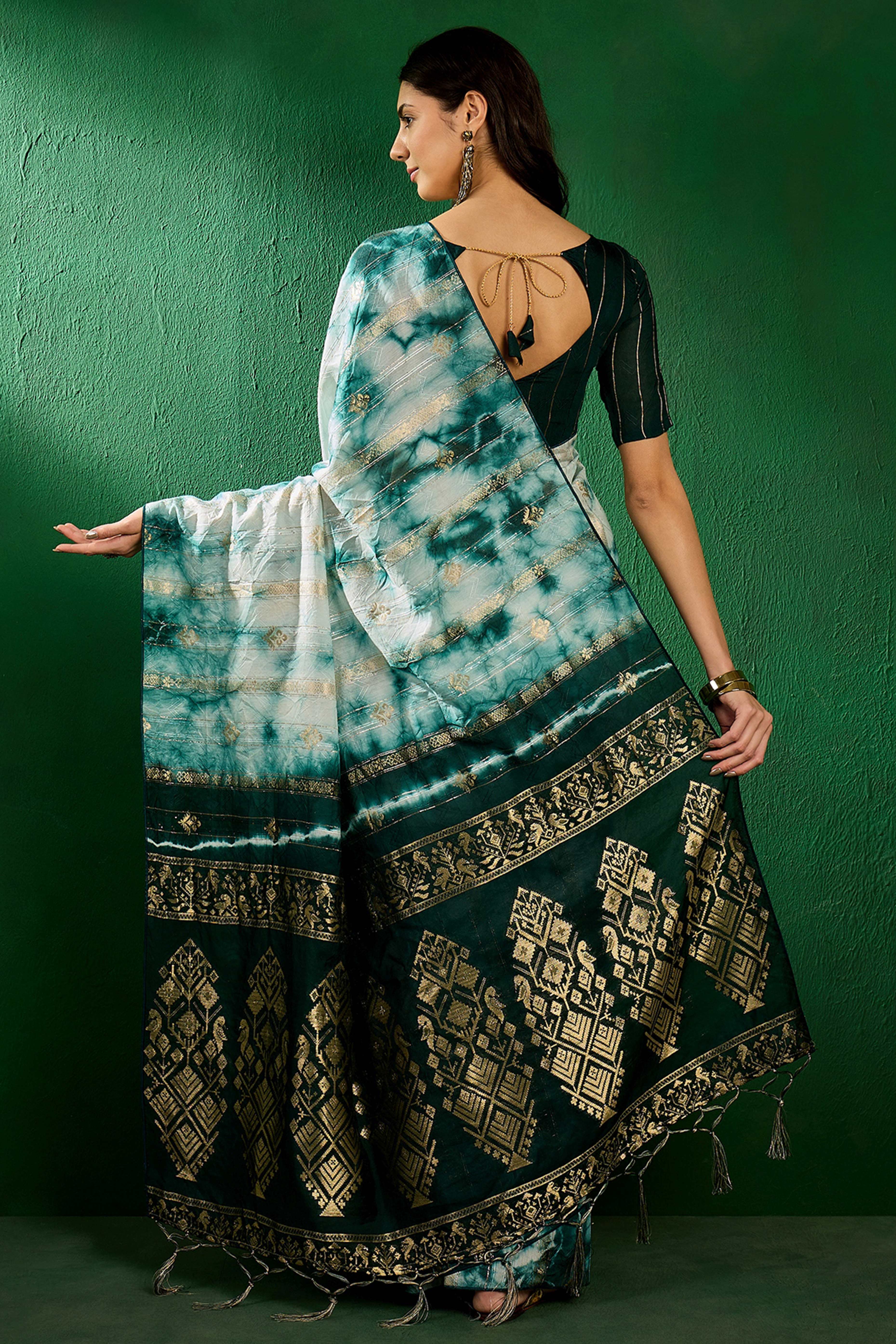 Floral Zari Woven Green Saree In Cotton Blend With Sparkling Sequins & Elegant Tassel Pallu
