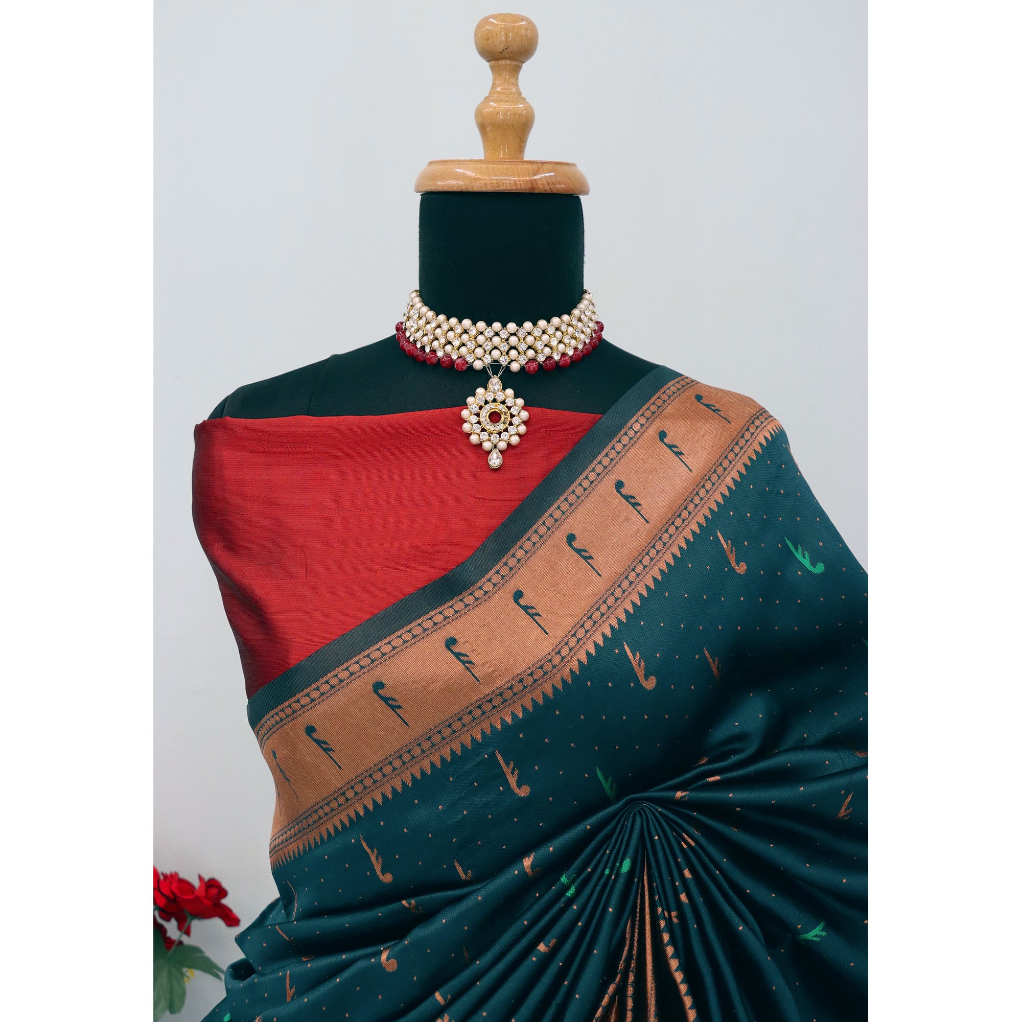 Morpich Green Woven Pure Silk Paithani Saree
