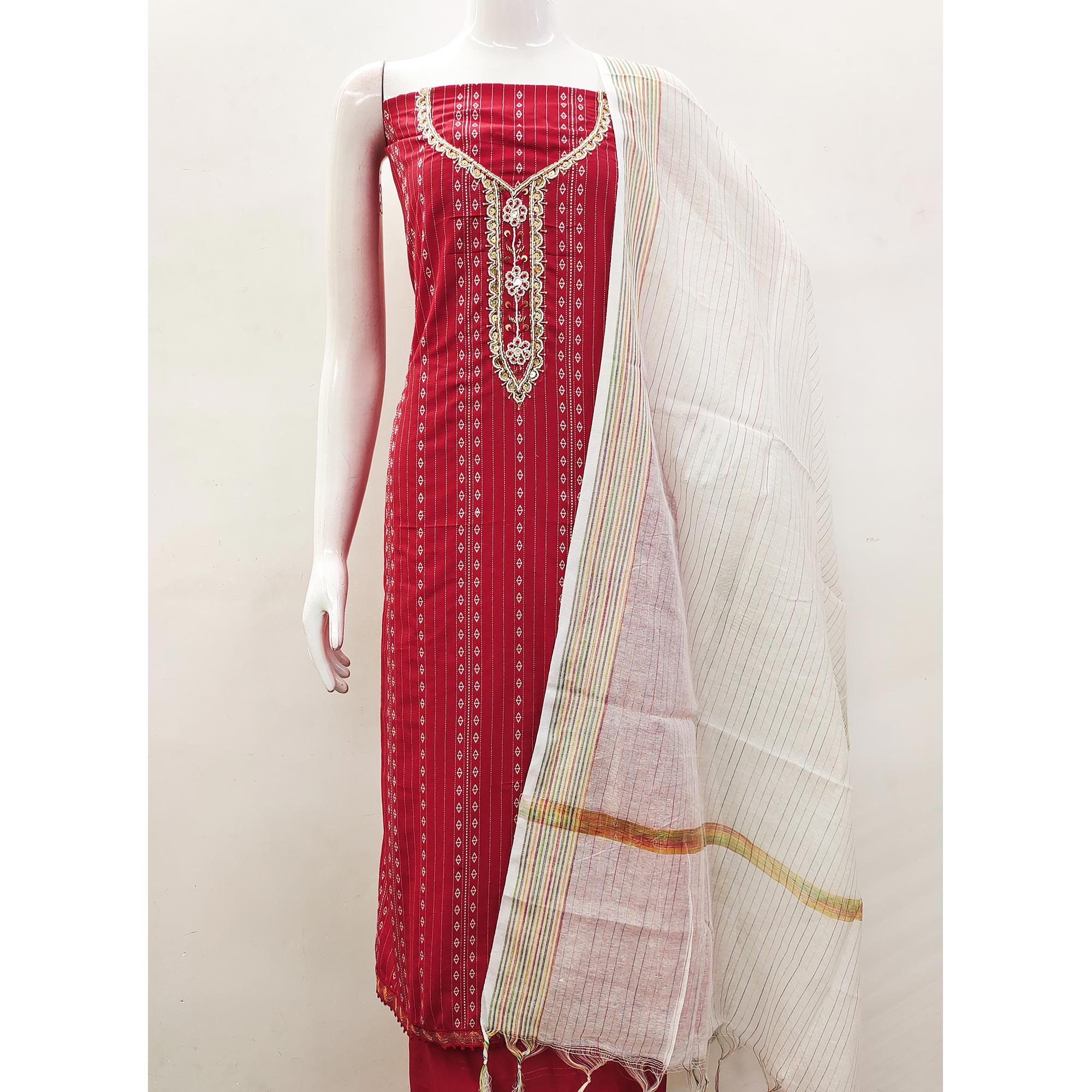 GNGR-41184-RED