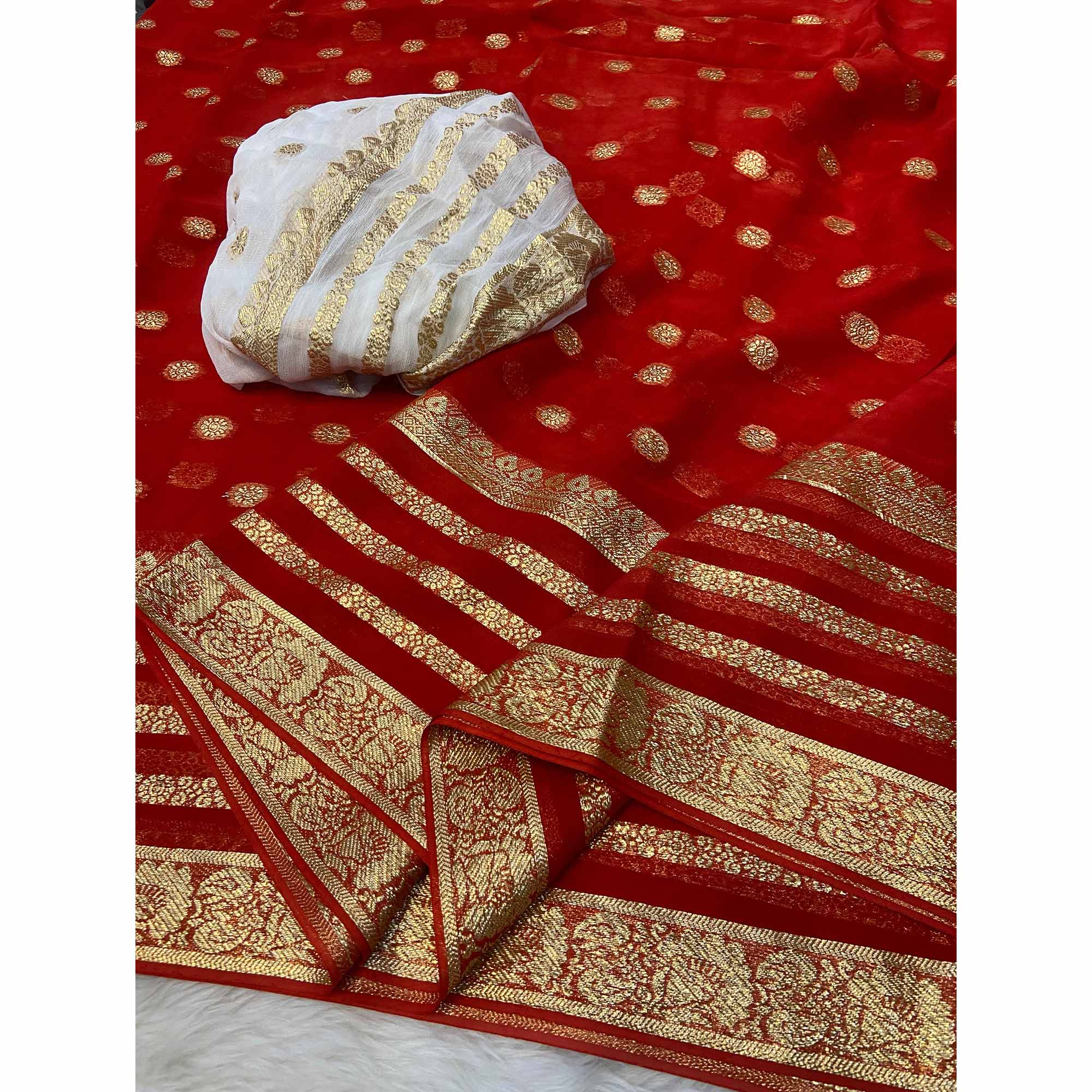 Red & White Zari Weaving Weaving Georgette Saree