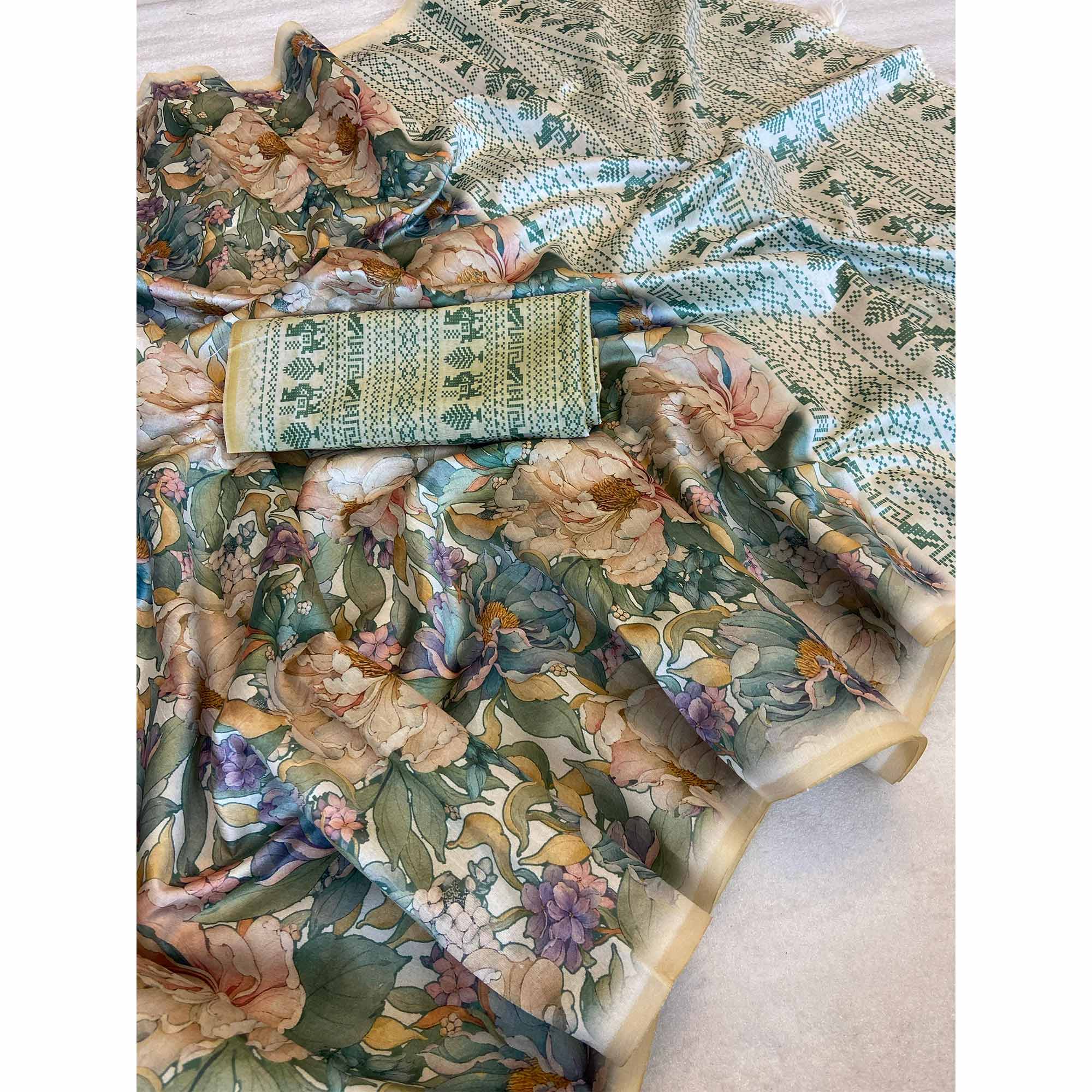 Cream Floral Digital Printed Cotton Handloom Silk Saree