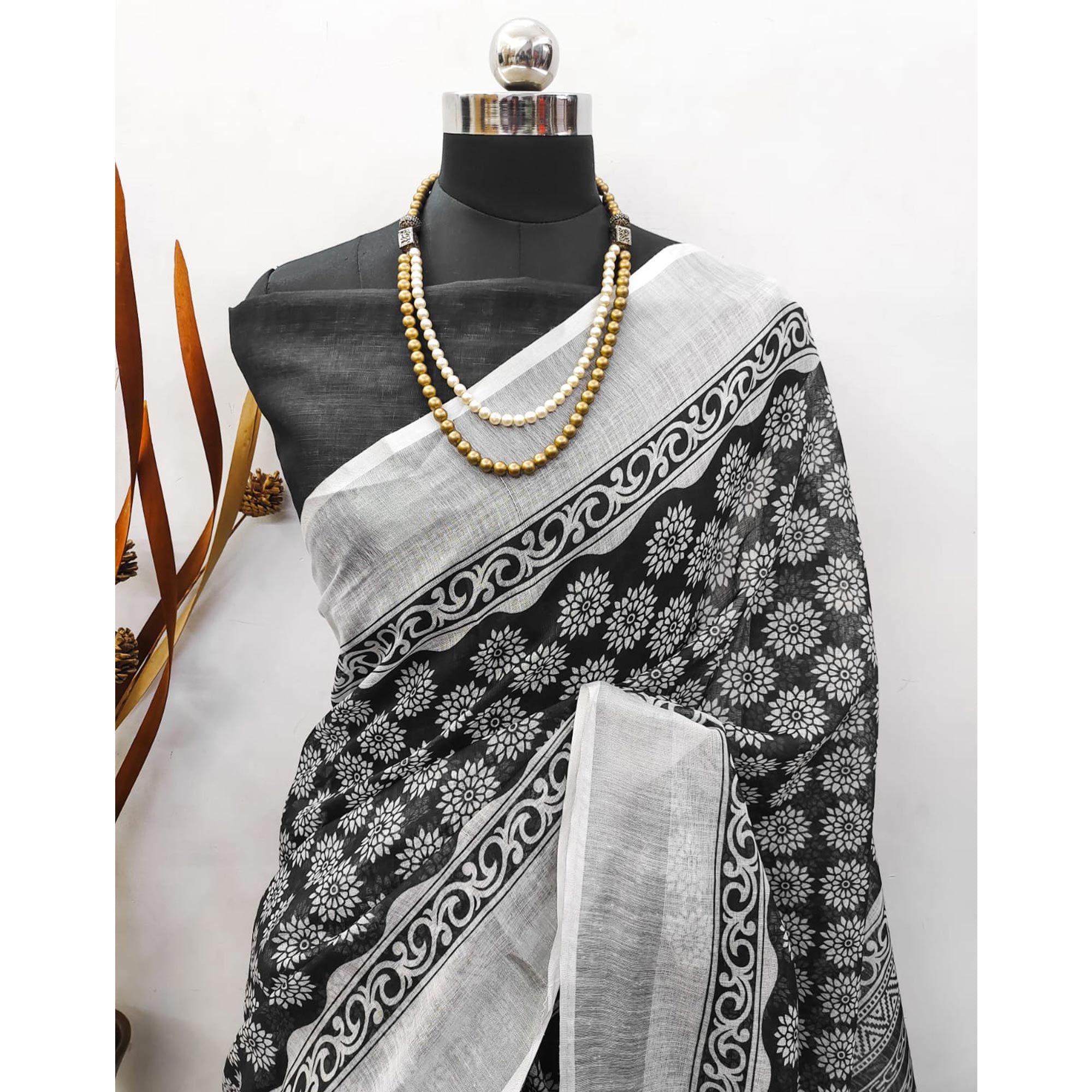 Black & White Floral Digital Printed Linen Saree