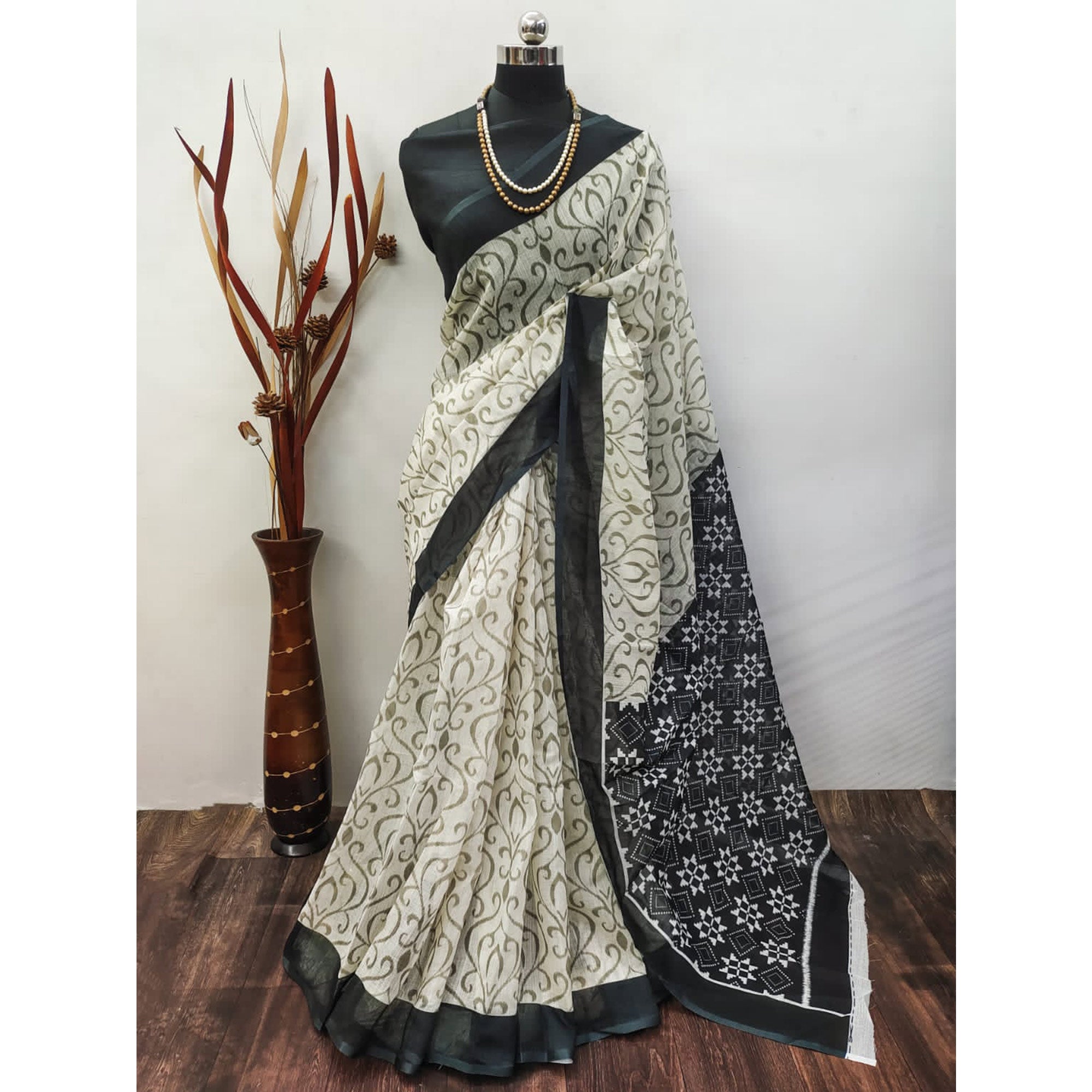 Off White & Black Floral Digital Printed Linen Saree