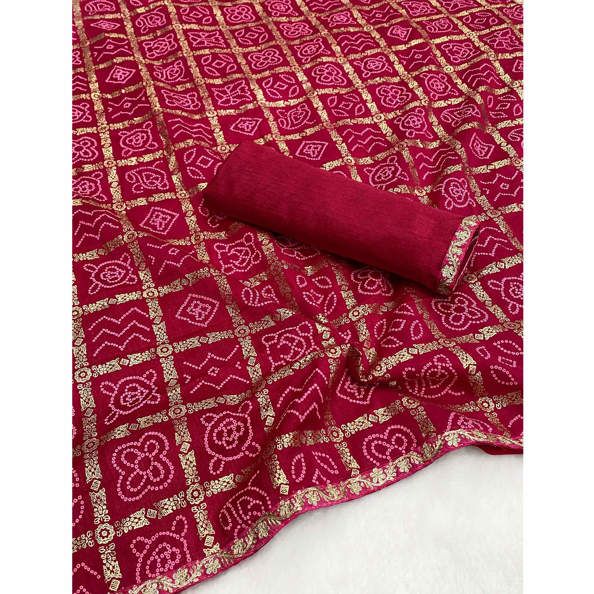 Pink Vichitra Silk Saree Featuring Traditional Bandhani Print