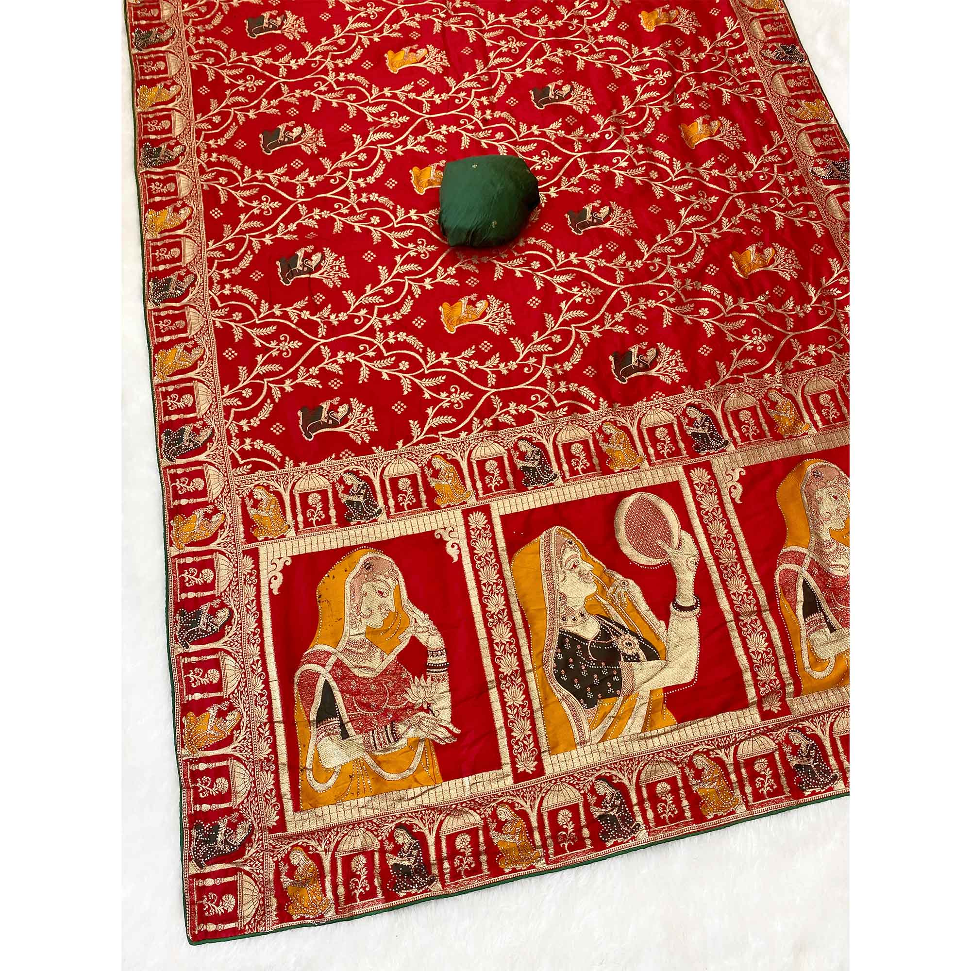 Elegant Red Dola Silk Saree with Intricate Zari Weaving for Festive Occasions