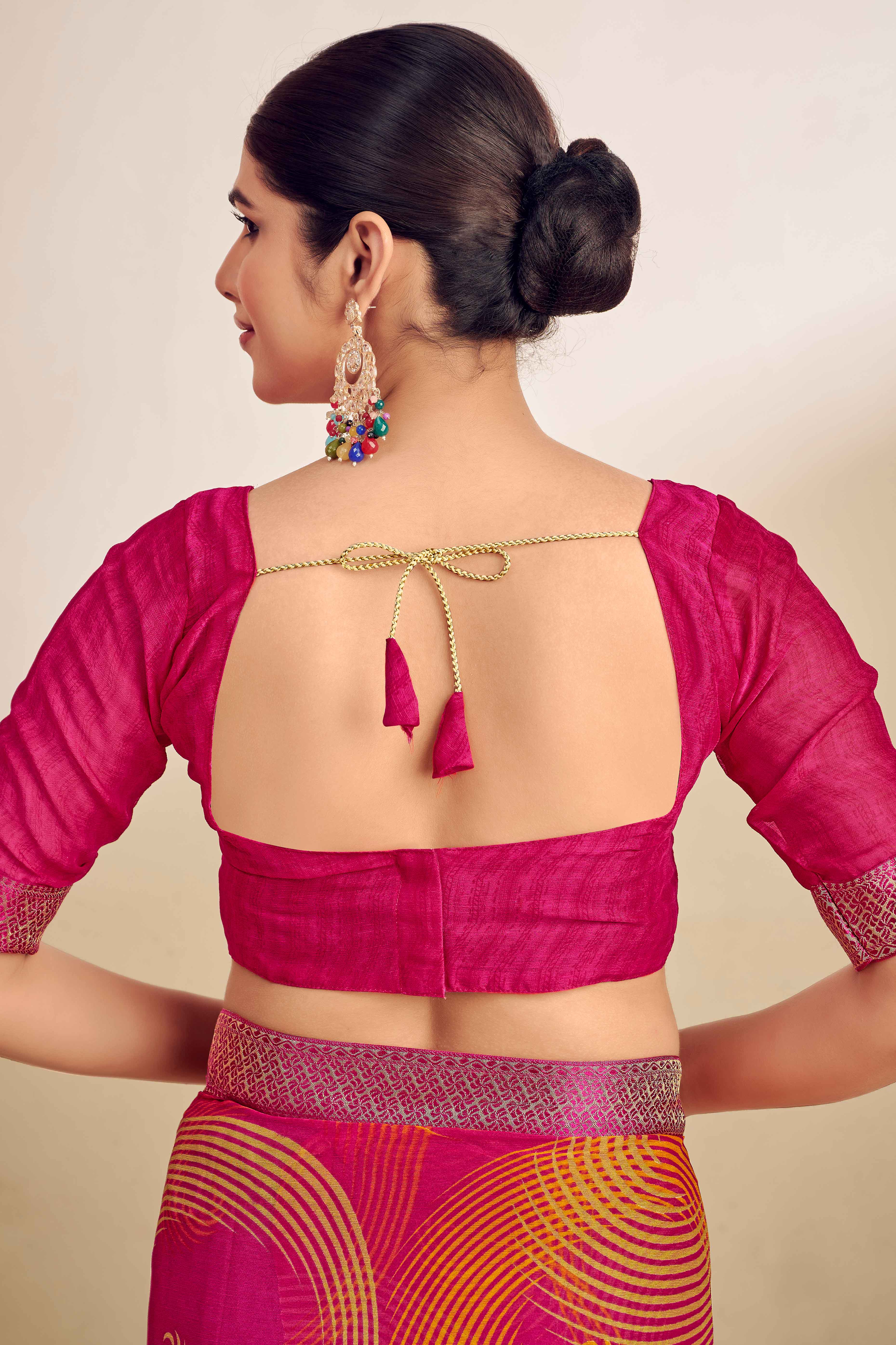 Rose pink Chiffon Saree Adorned With Artistic Print & Finely Crafted Woven Lace Border