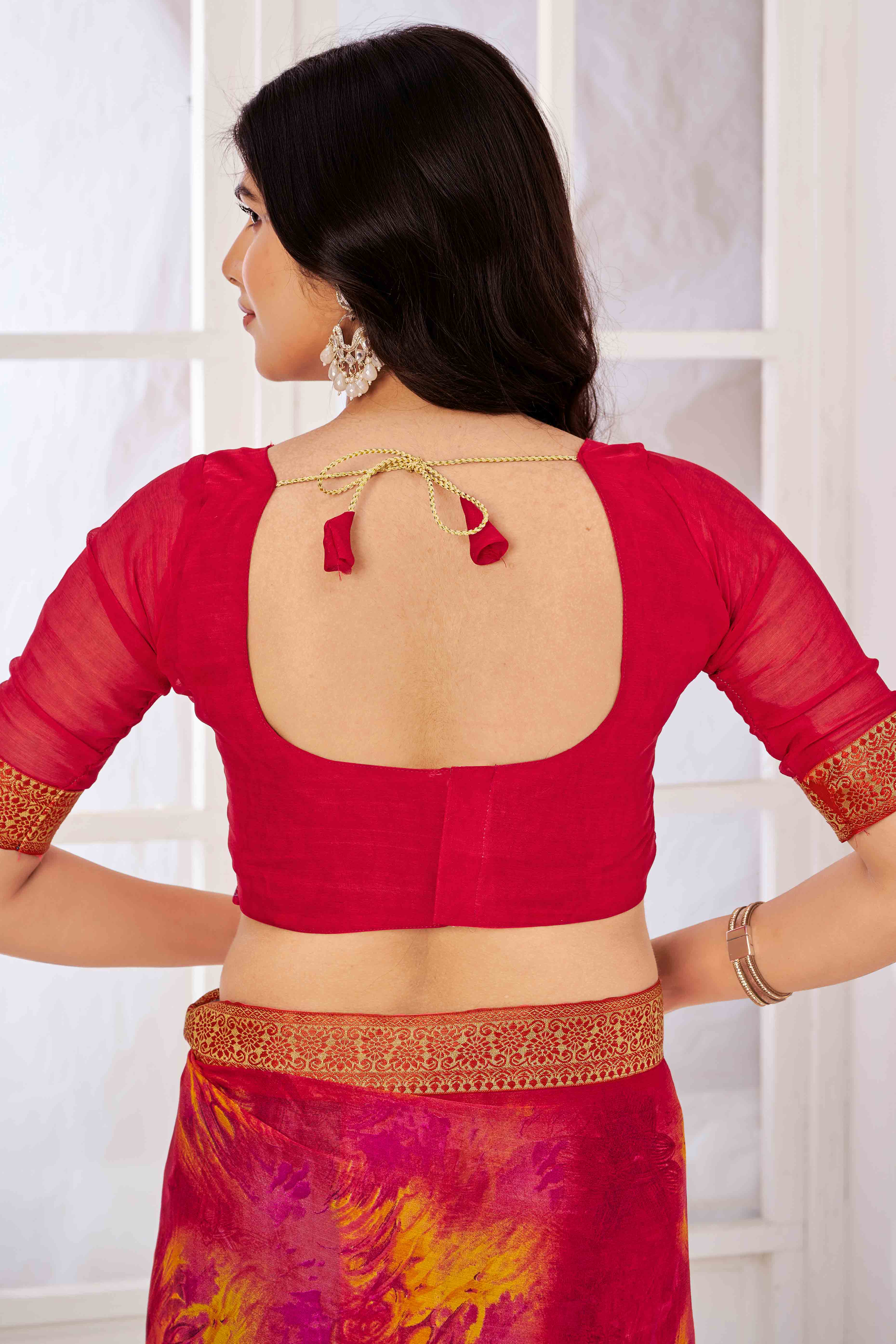 Pink Chiffon Saree with Tie-Dye Abstract Print & Lace Work With Lace Work