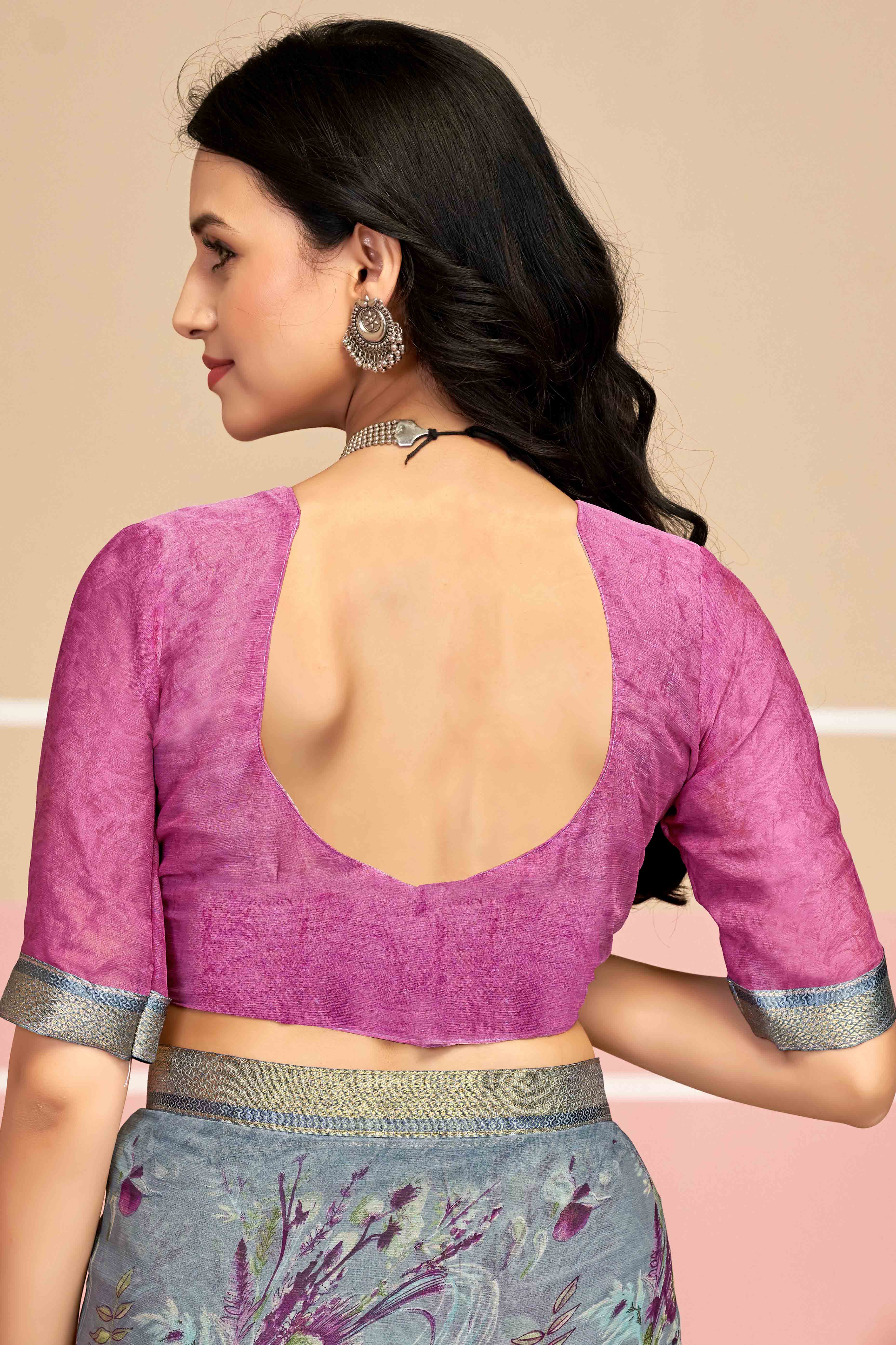 Sophisticated Floral Printed Chiffon Saree In Grey with Delicate Woven Lace Border