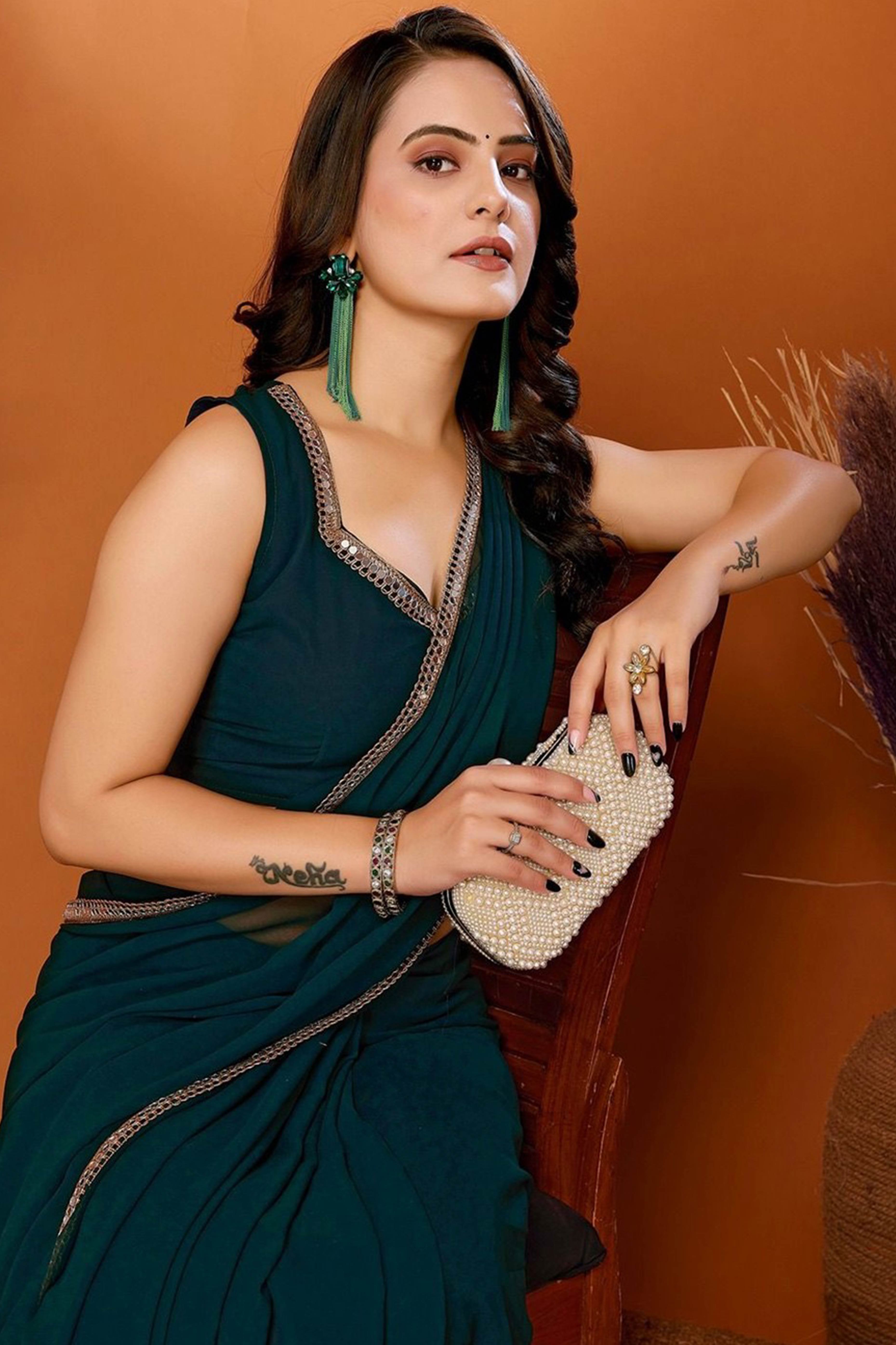 Morpich Solid Georgette Saree With Mirror Border