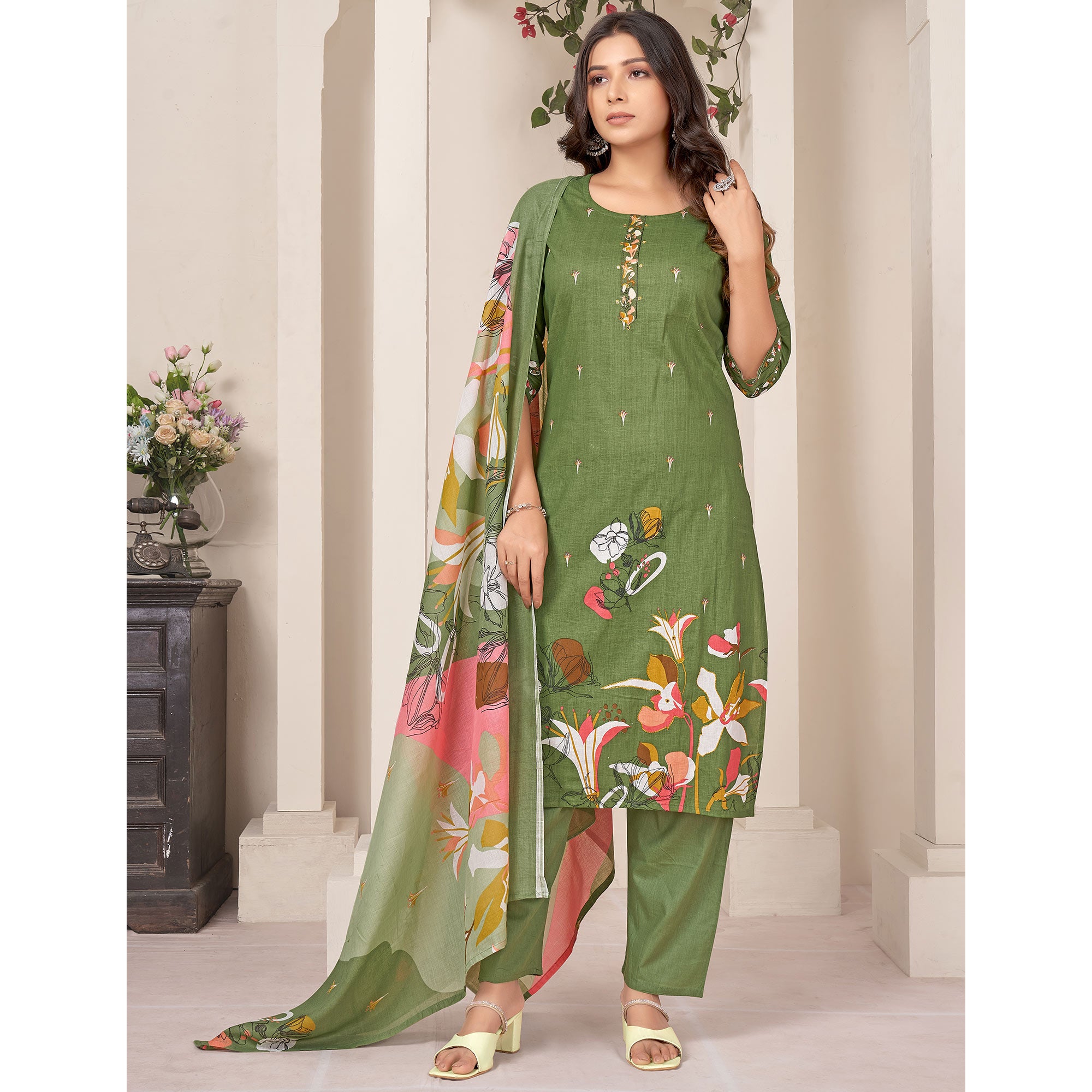 Green Floral Printed Pure Cotton Straight Salwar Suit