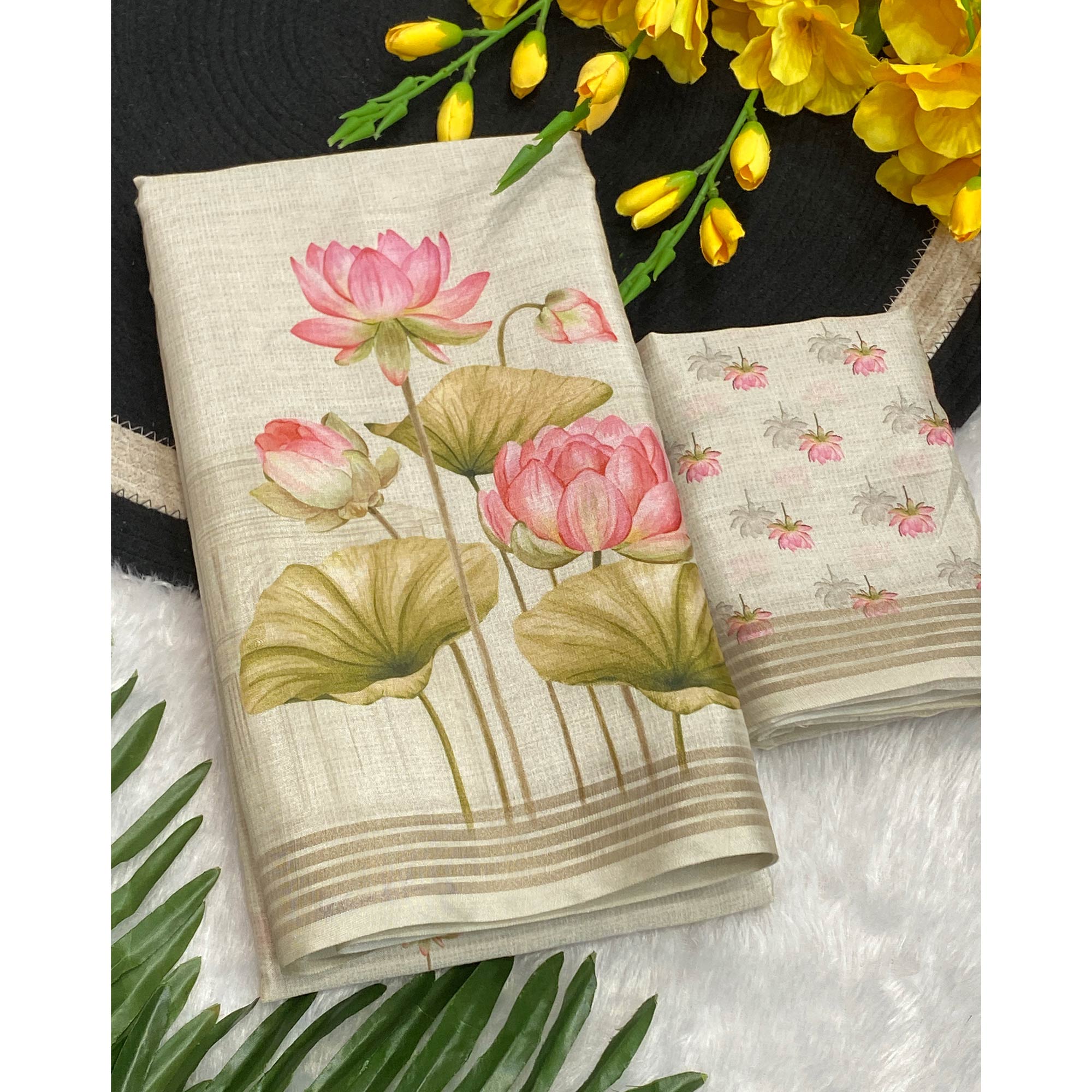 Cream Cotton Blend Tusser Saree Adorned With Radha Krishna & Floral Print With Zari Border