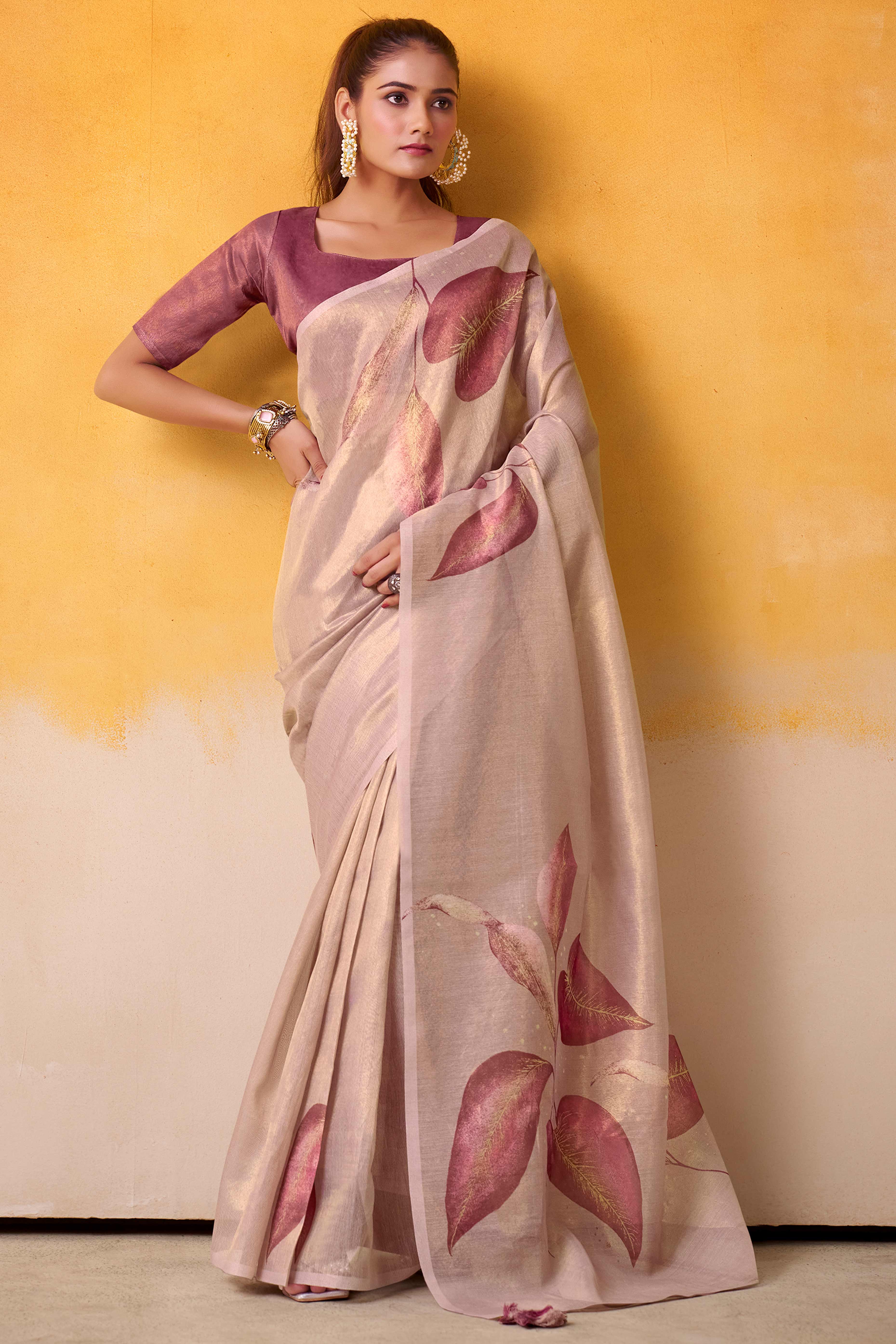 Sophisticated Light Mauve Floral Digital Print Tissue Saree Enhanced With Handmade Tassels