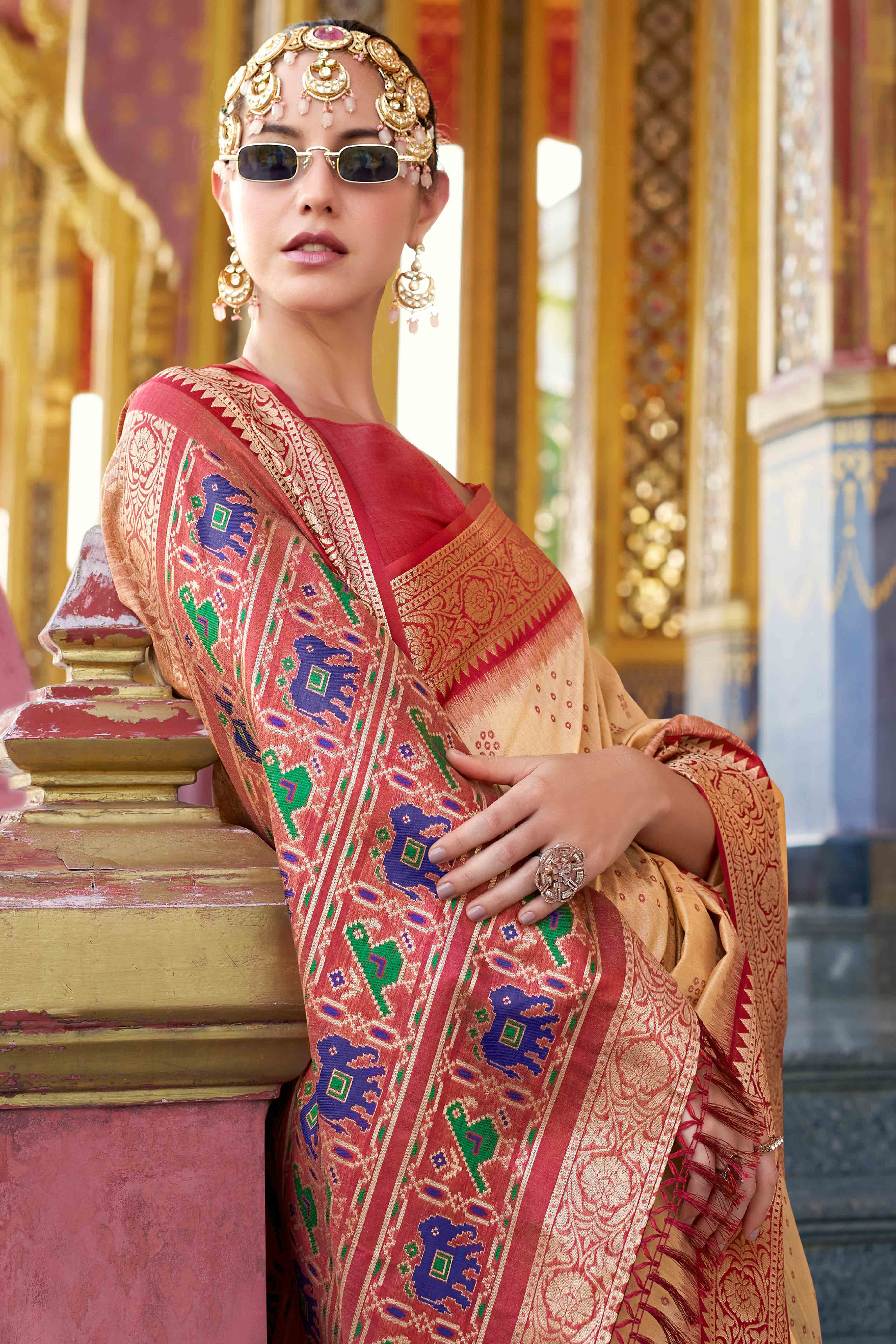 Silk Blend Woven Bandhani Saree In Beige With Contrasting Patola Pallu